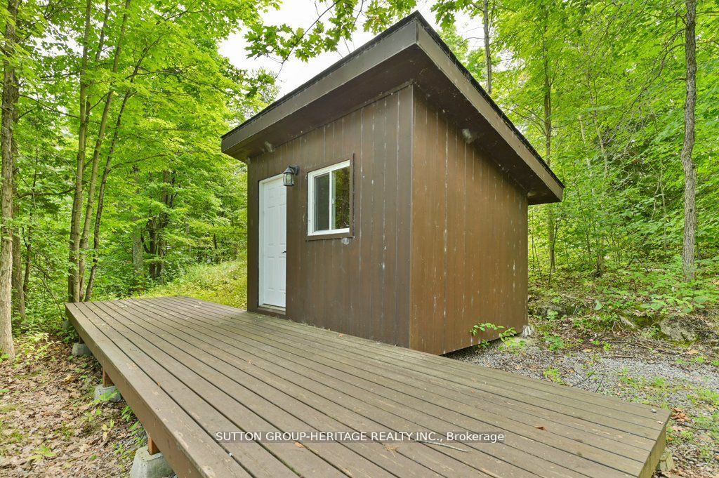 224 Shoreline Lane Property Photo 3