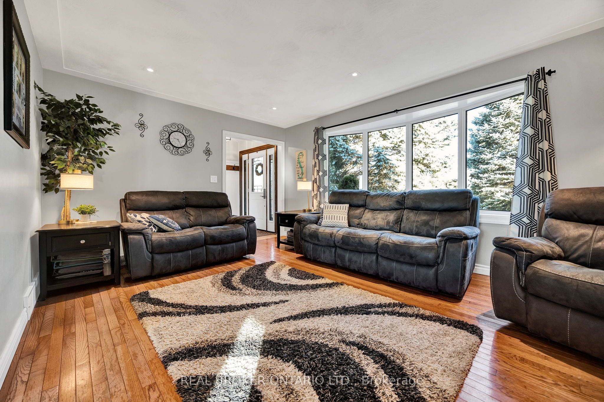 3766 Lobsinger Line Property Photo 3