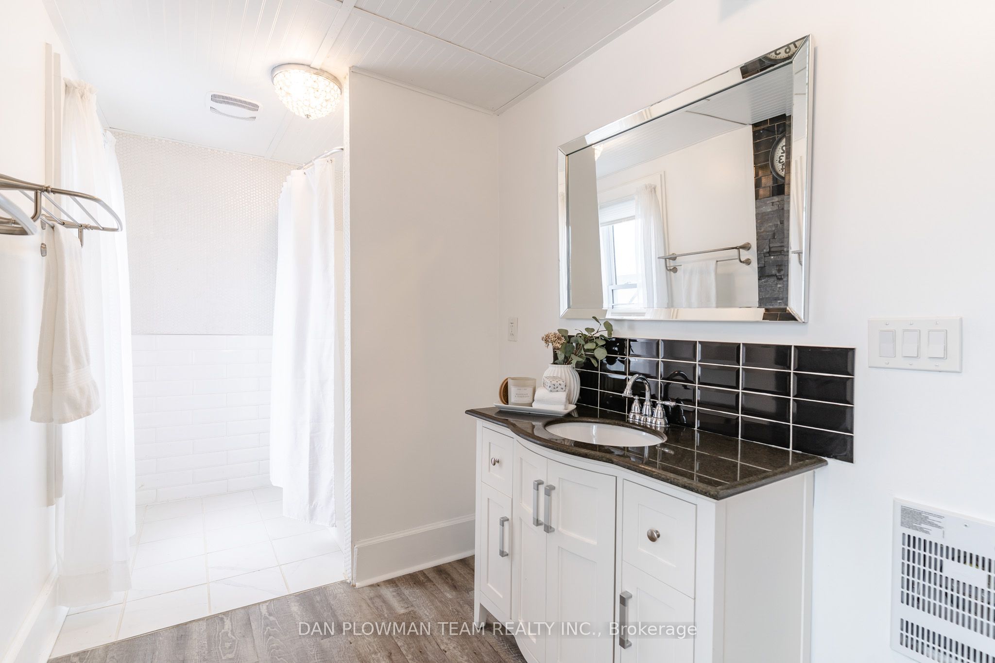 48 Dunn Street Property Photo 33