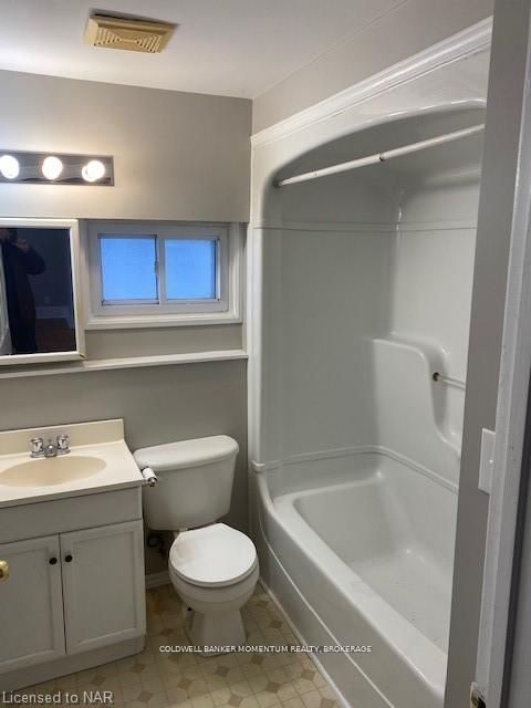 17 Hainer Street Property Photo 33
