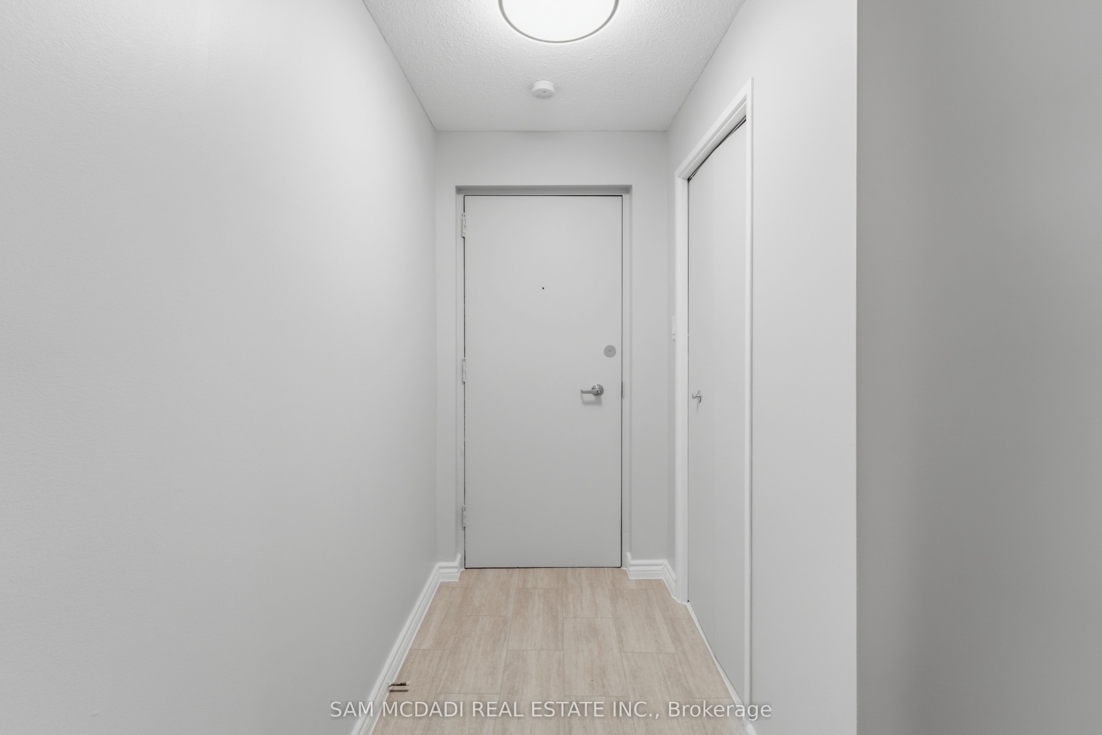 47 MUNROE Street 509 Property Photo 1