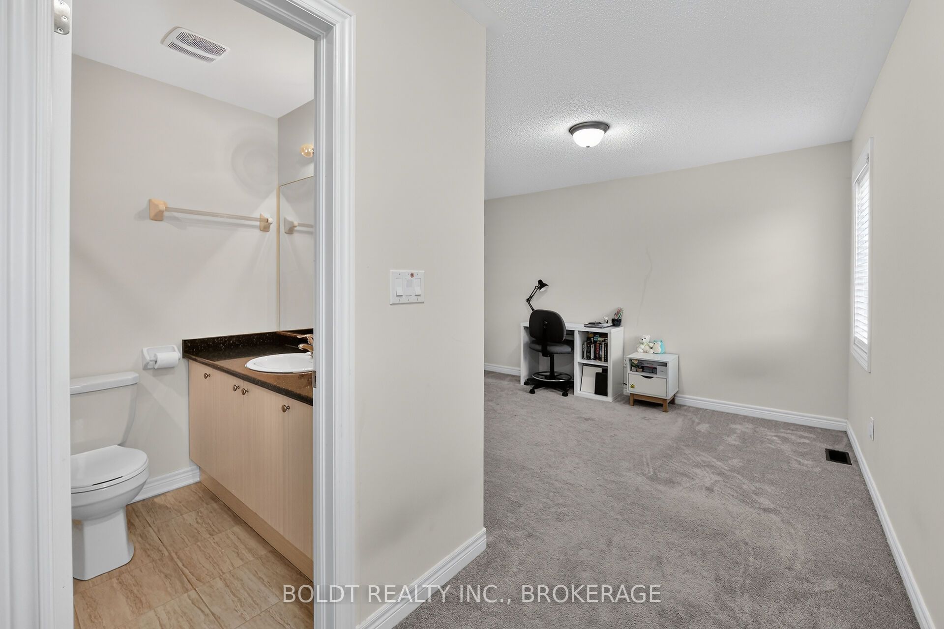 103 Homestead Way Property Photo 31