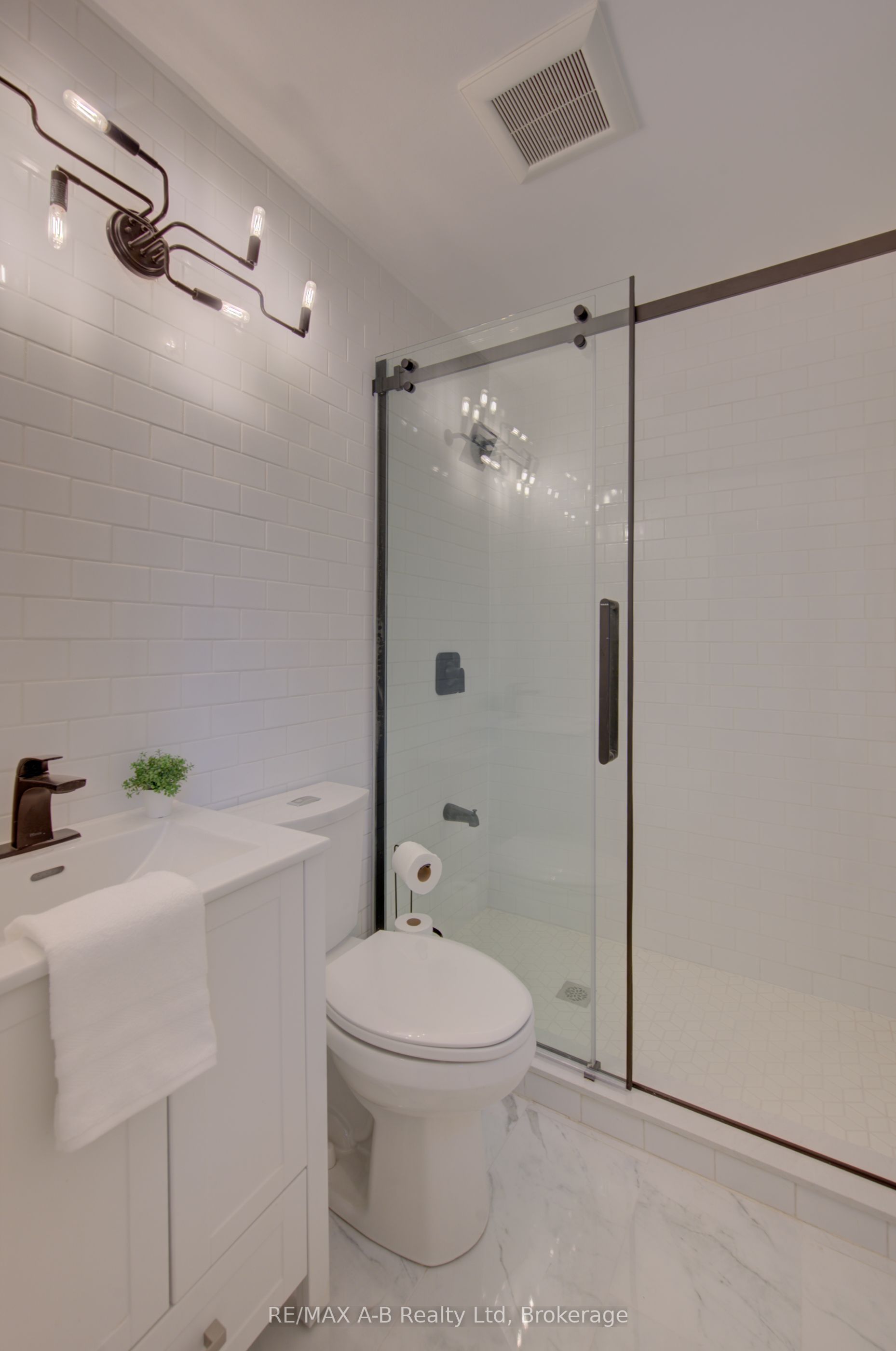 34 Somerset Street Property Photo 11