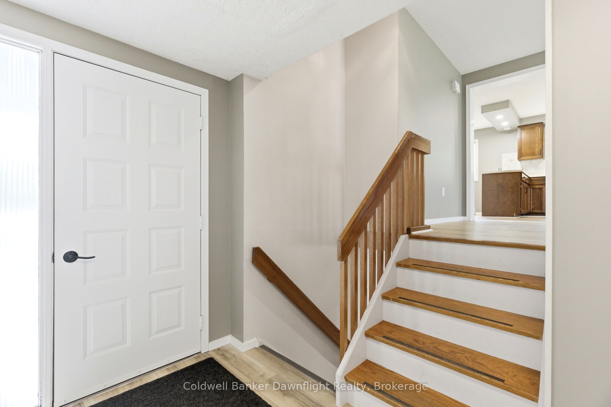 516 Maitland Court Property Photo 6