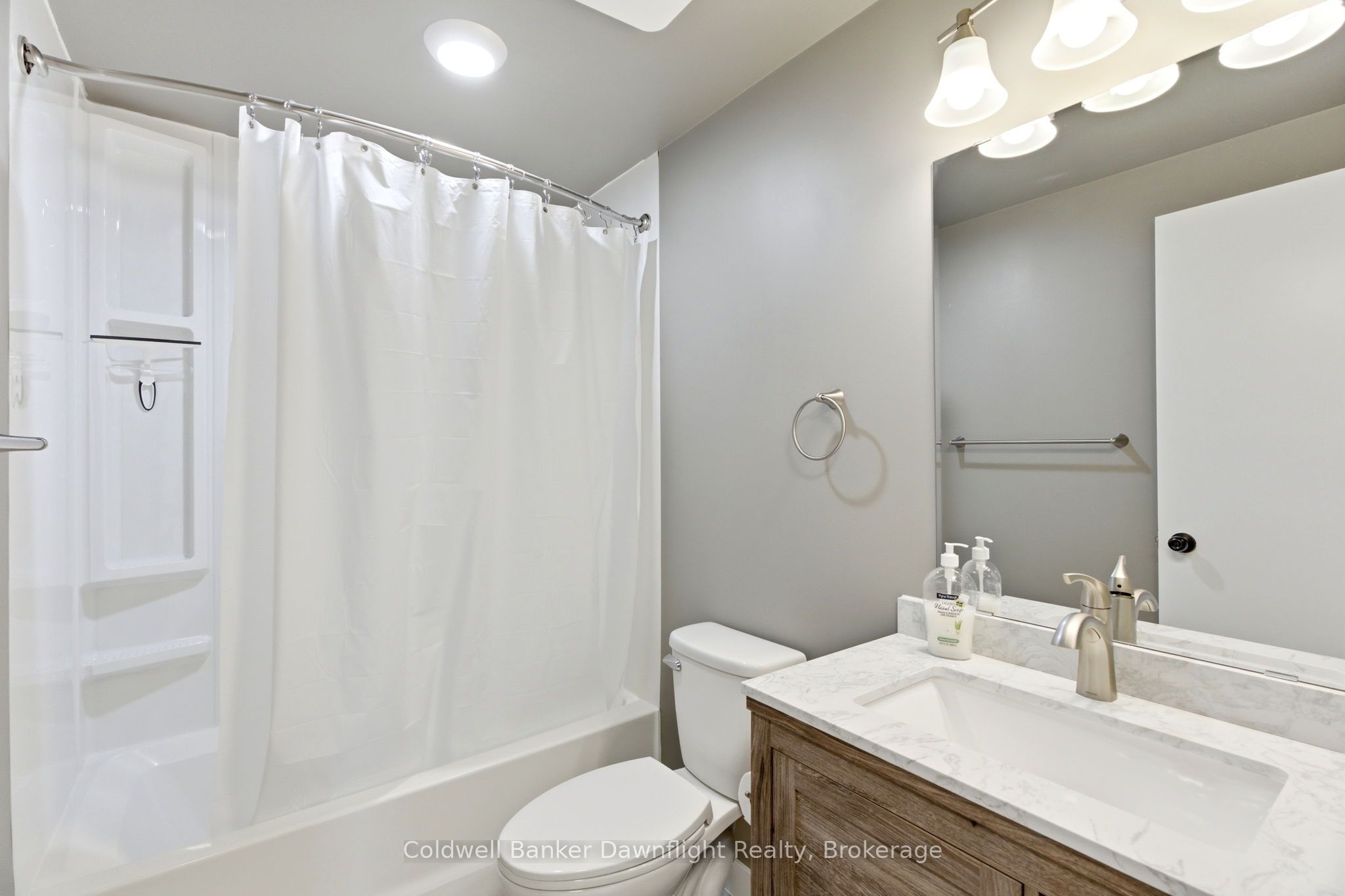 516 Maitland Court Property Photo 21