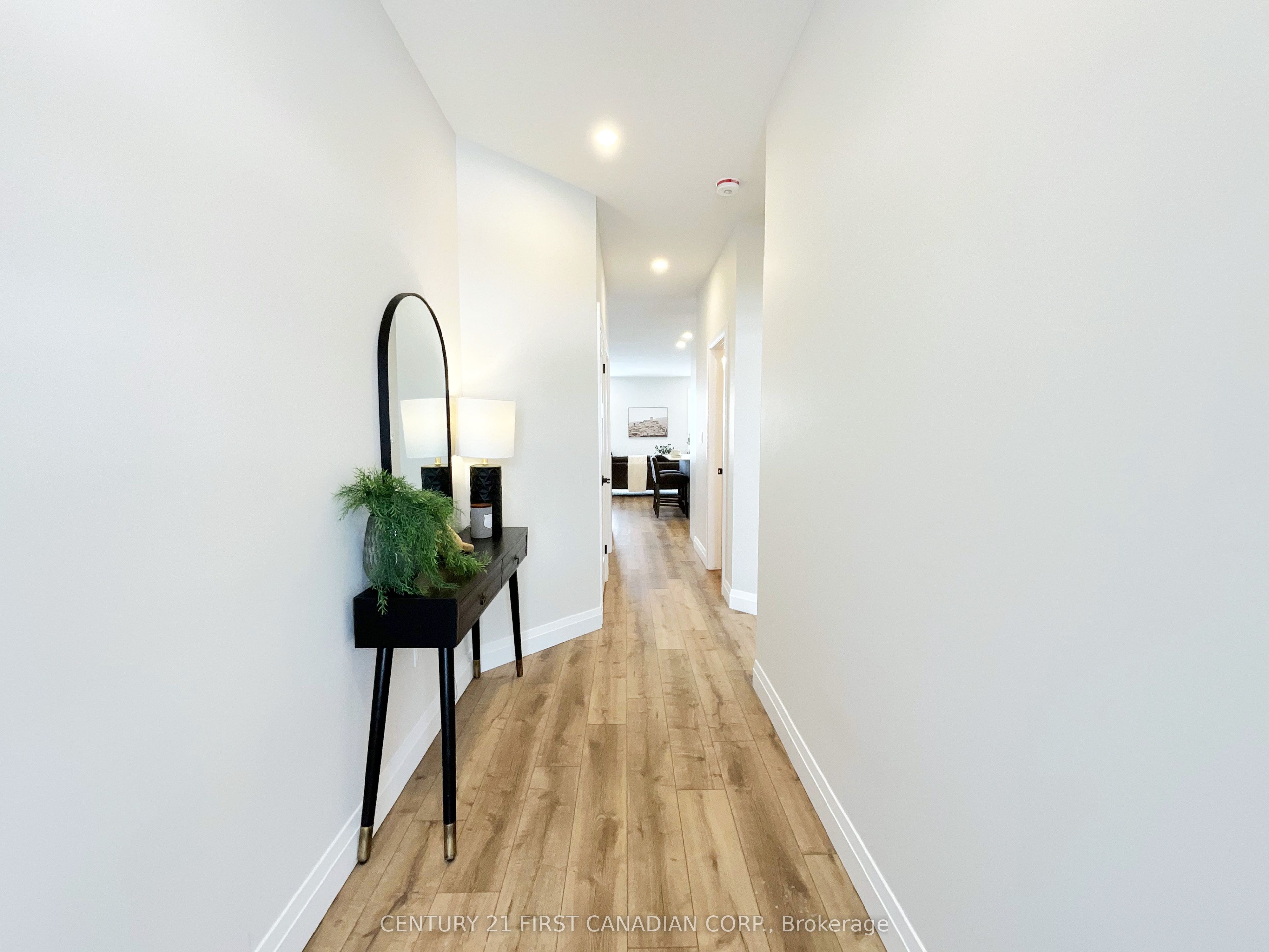 7 Postma Crescent Property Photo 3