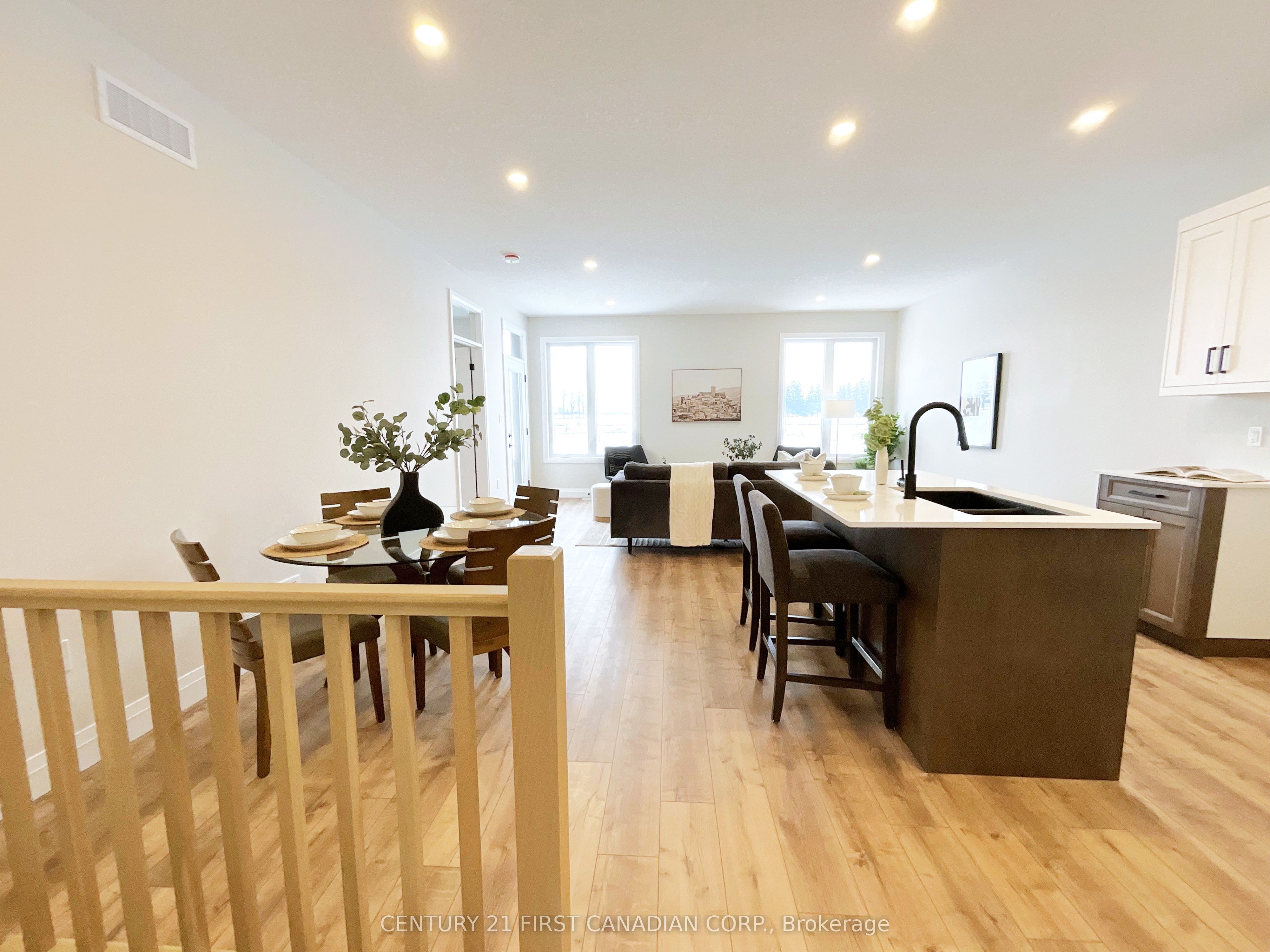 7 Postma Crescent Property Photo 10