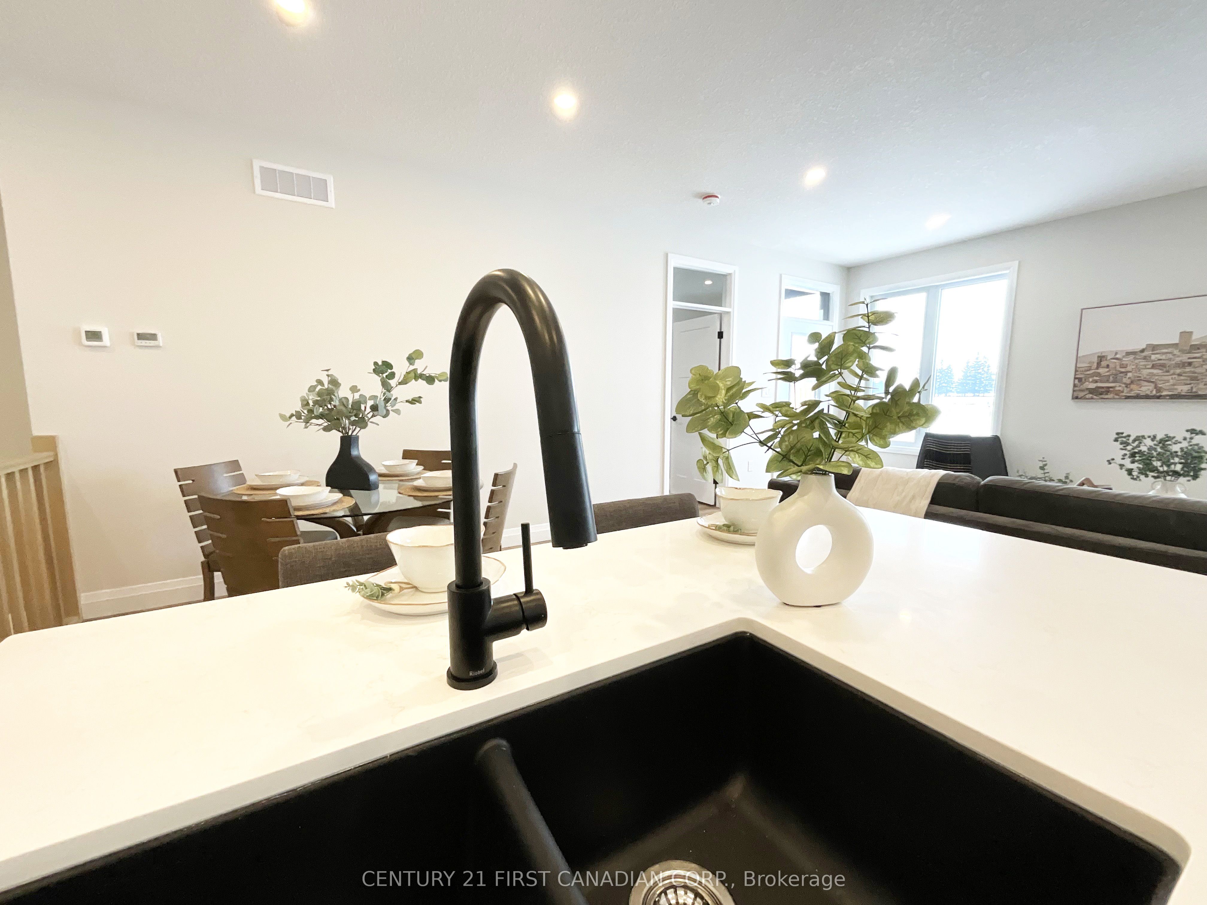 7 Postma Crescent Property Photo 13