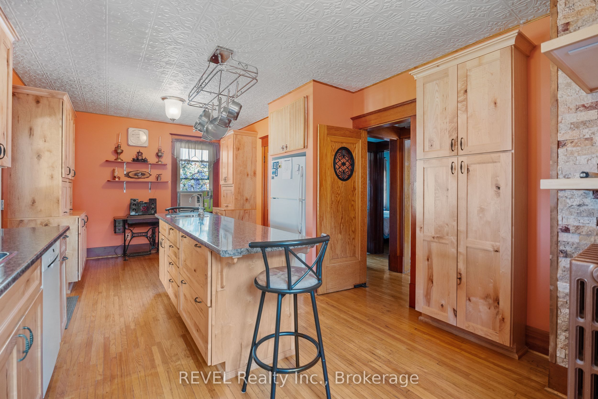 208 North Street Property Photo 19