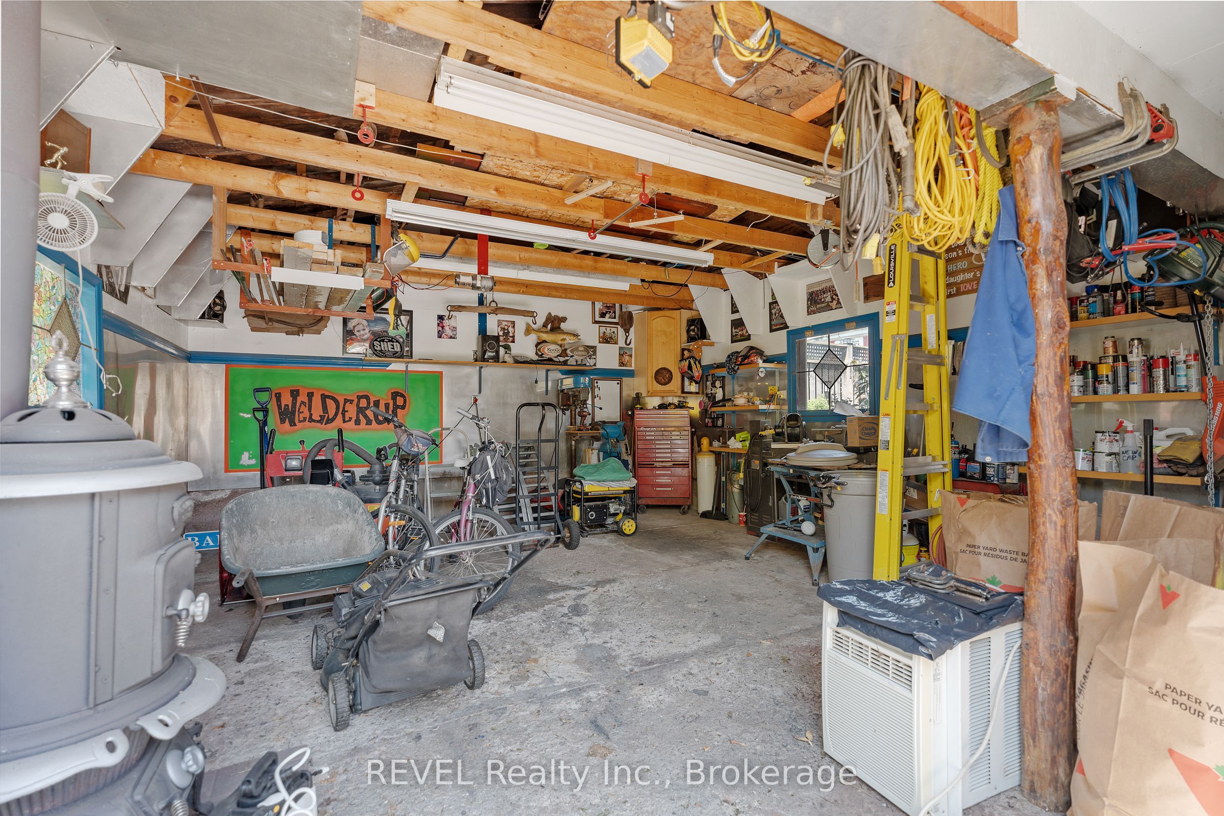 208 North Street Property Photo 39