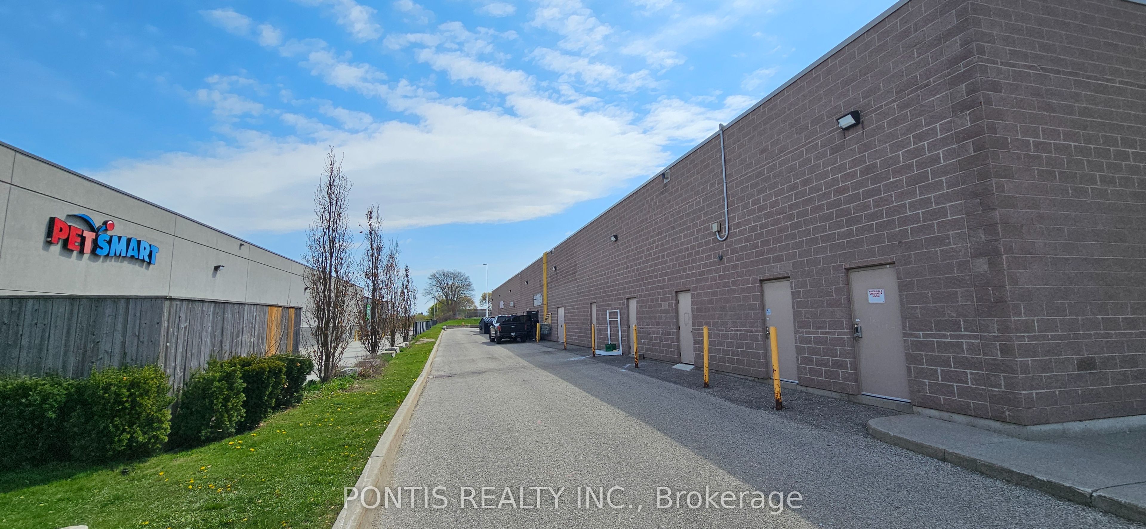 443 Norwich Avenue Property Photo 9