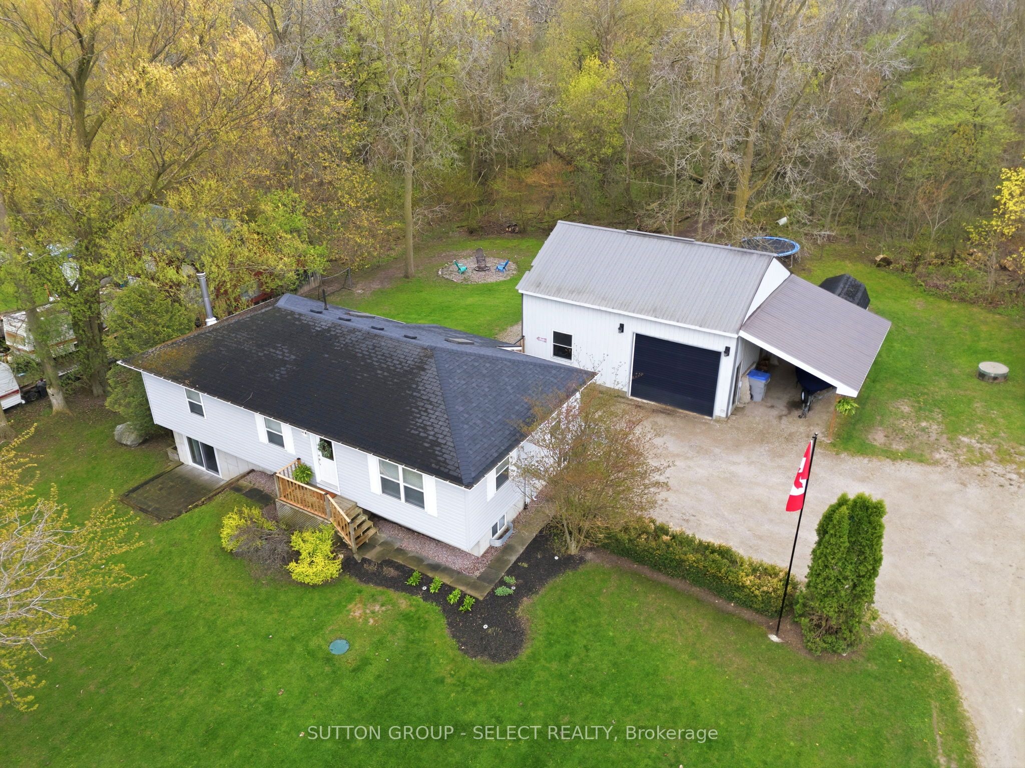 41165 Kirkton Road Property Photo 4