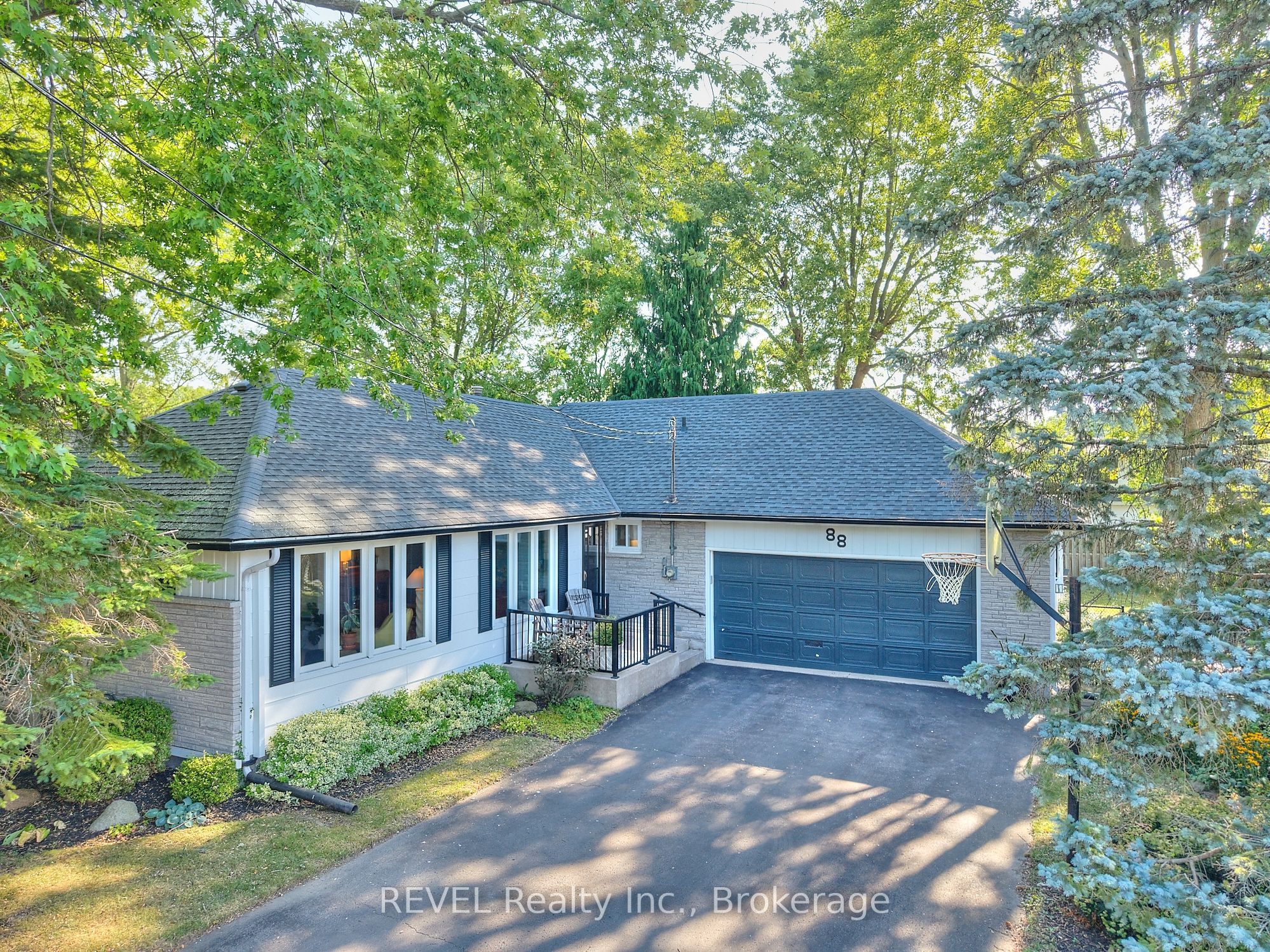 88 Haun Road Property Photo 1