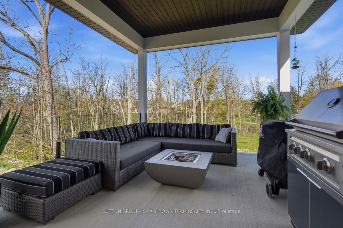 31 Creek Side Place Property Photo 47