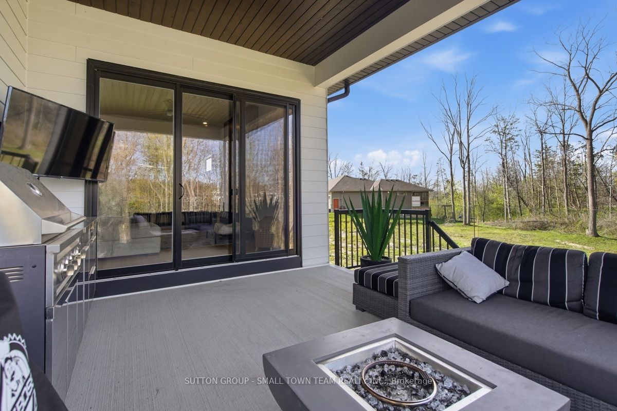 31 Creek Side Place Property Photo 48