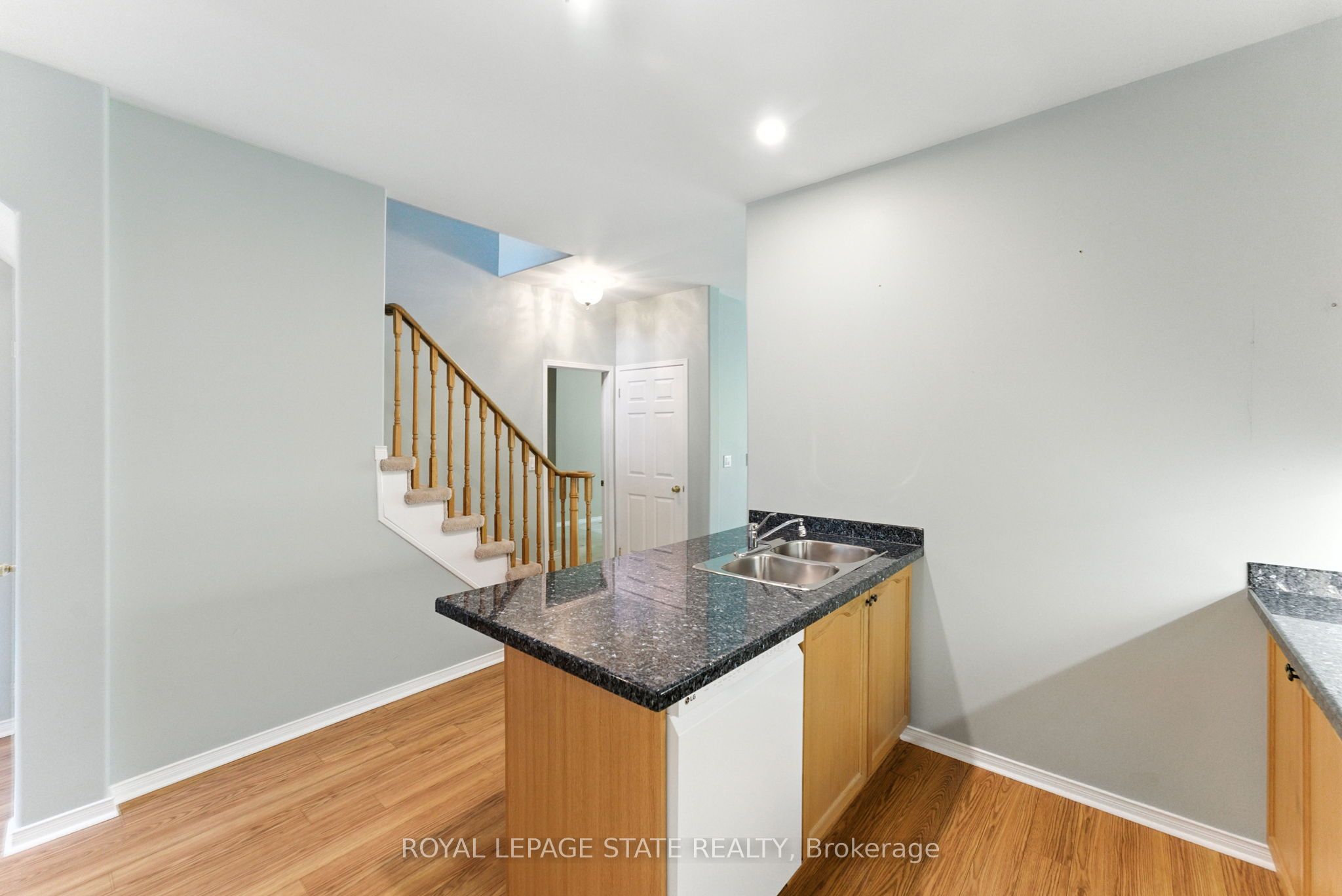 40 Wesleyan Court 6 Property Photo 10
