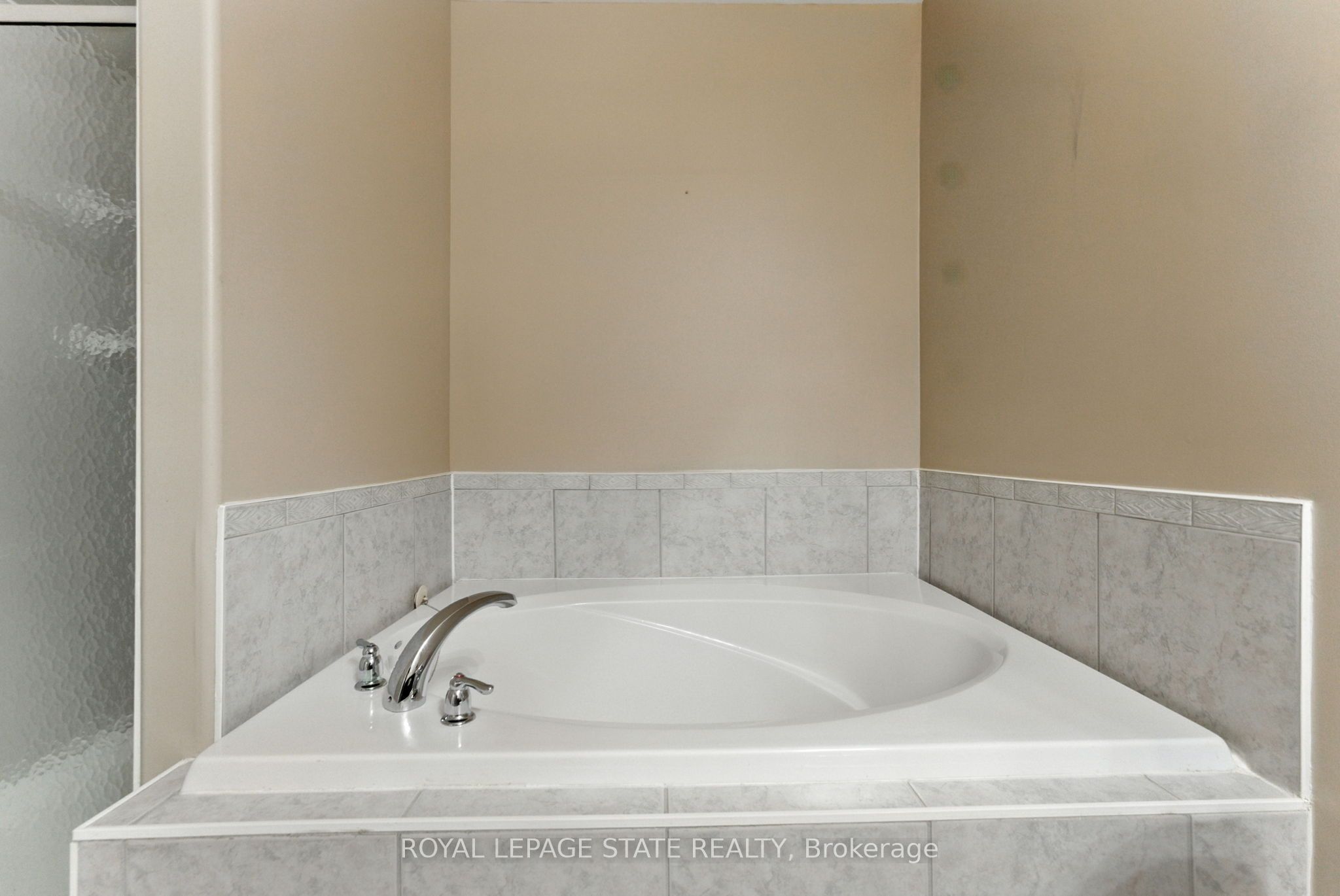 40 Wesleyan Court 6 Property Photo 19