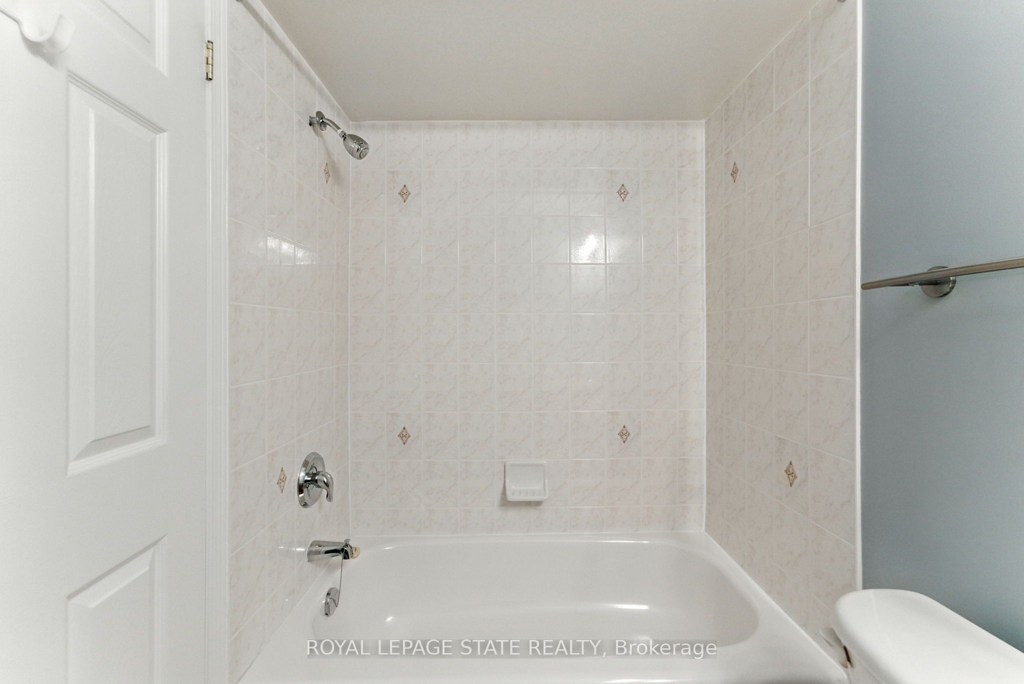 40 Wesleyan Court 6 Property Photo 22