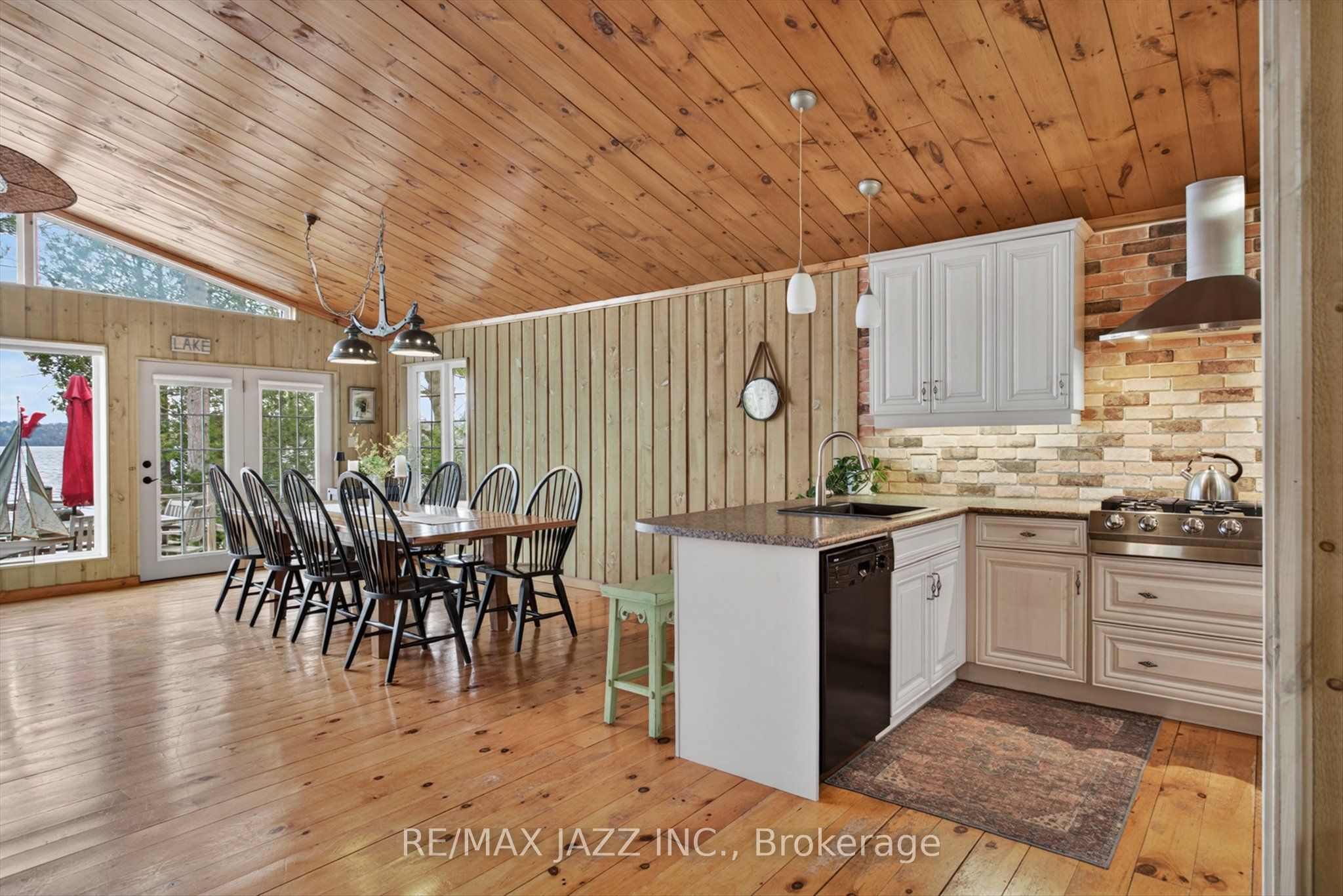 535 Marble Point Road Property Photo 9