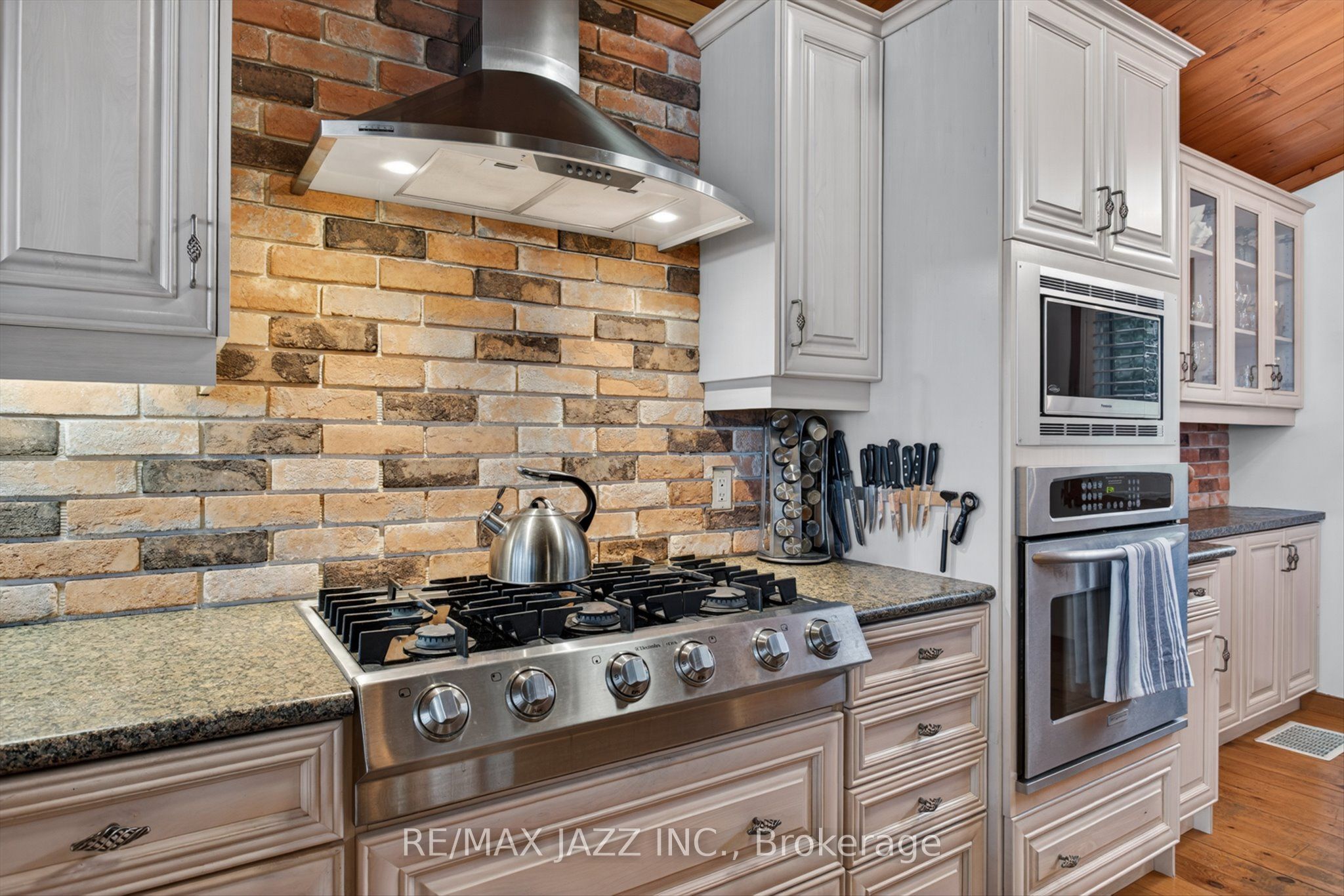 535 Marble Point Road Property Photo 17