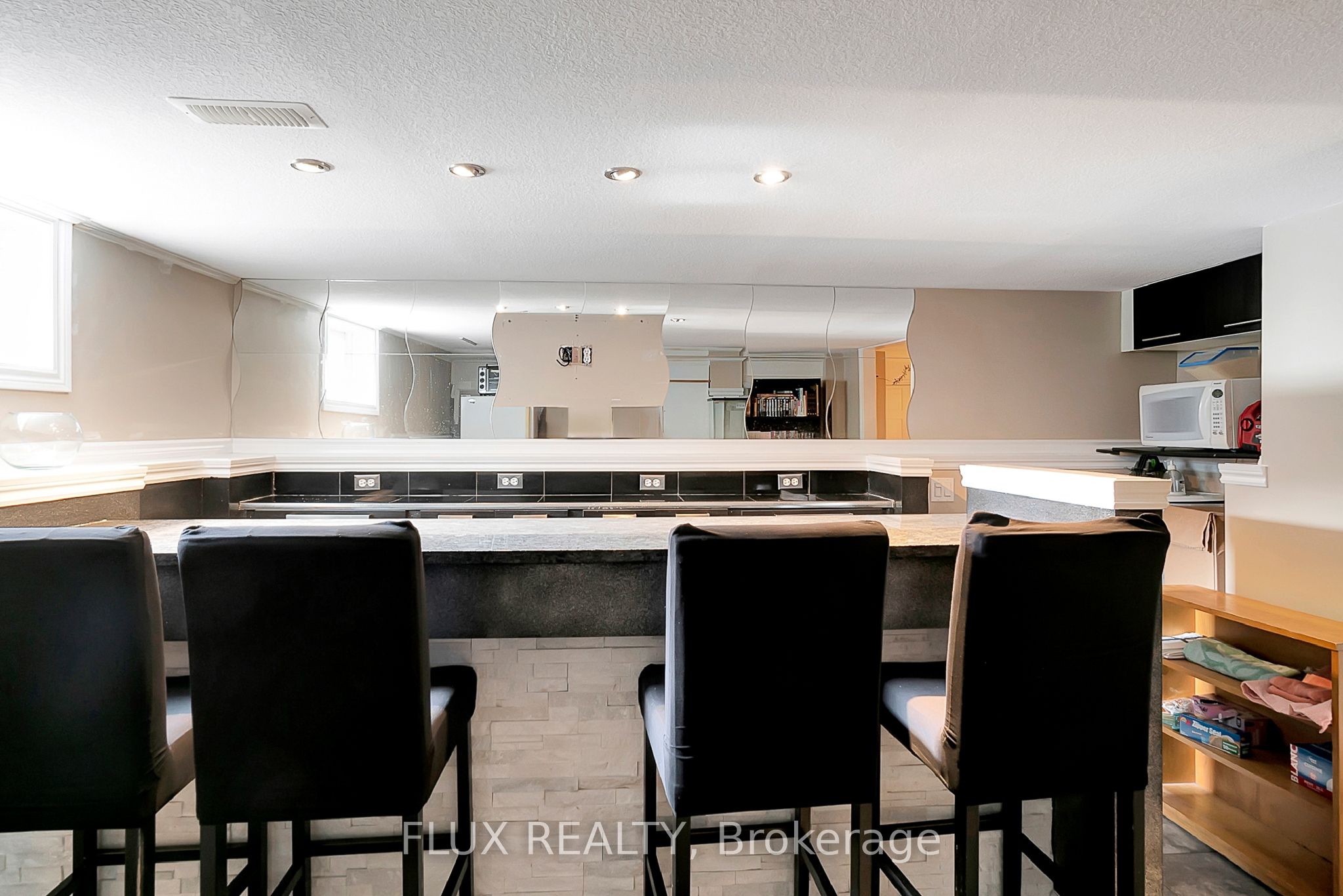 1392 Doon Village Road Property Photo 14