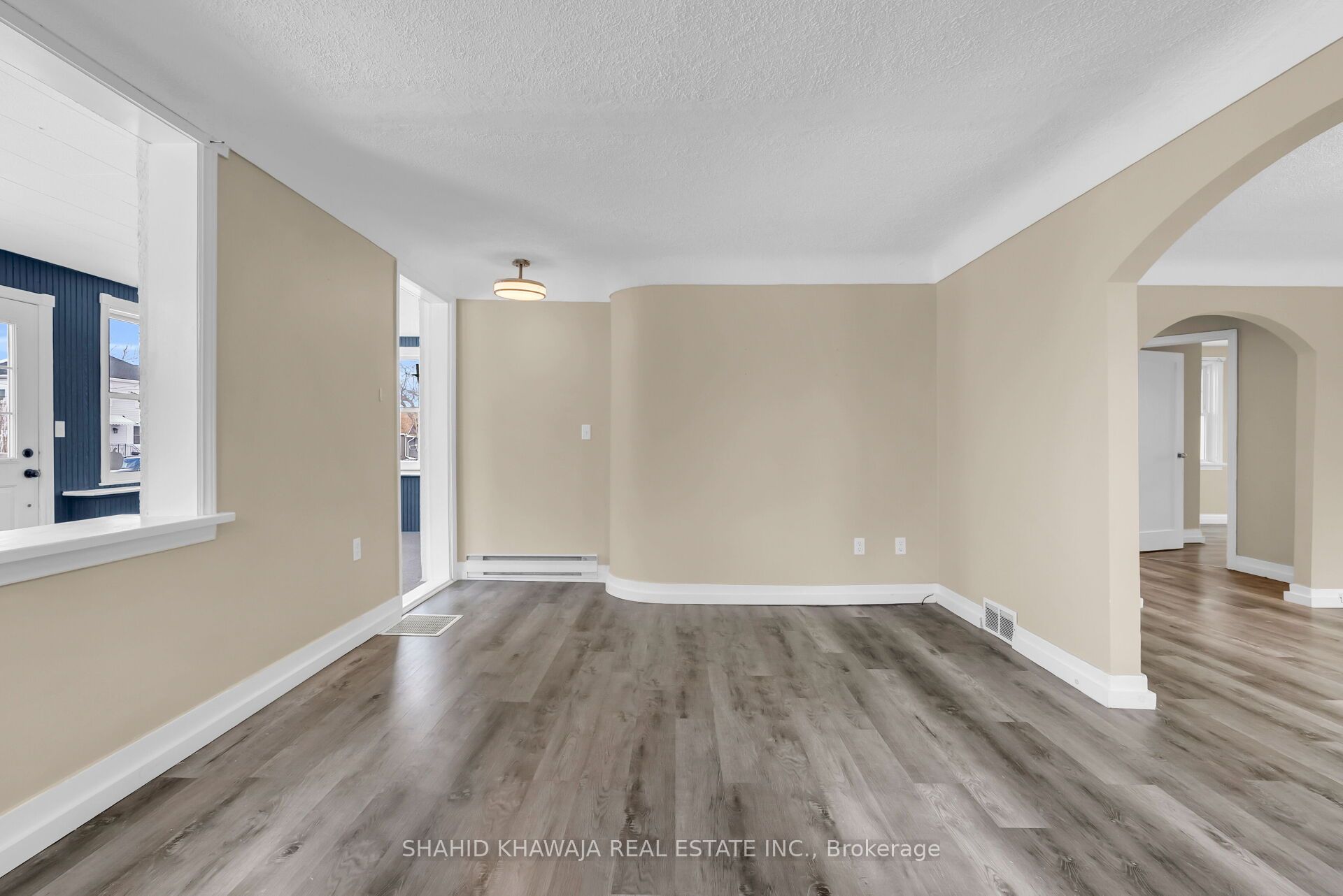 22 Lyons Avenue Property Photo 7