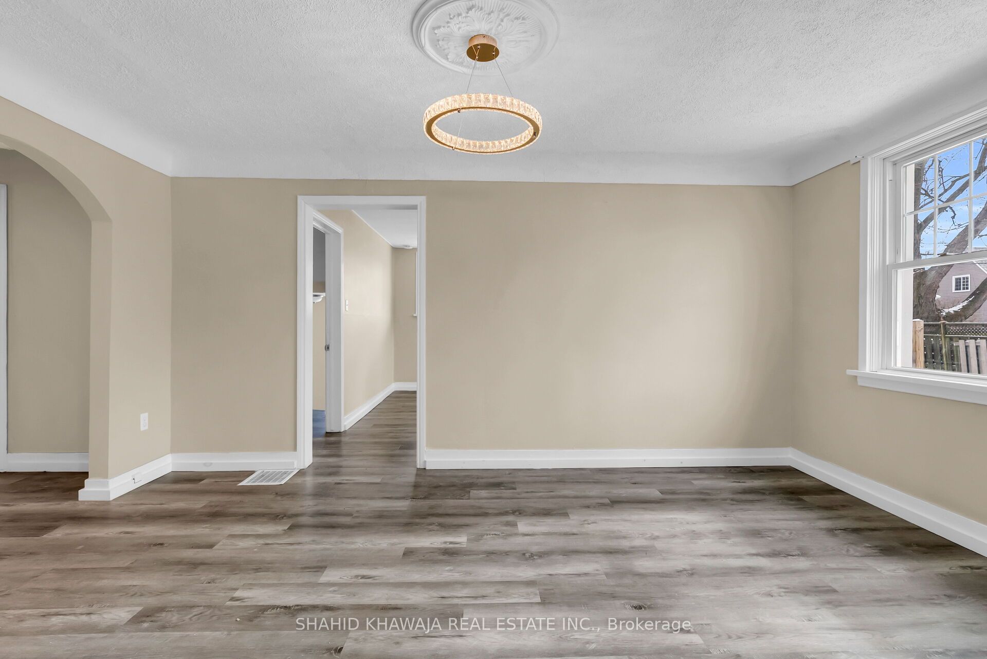 22 Lyons Avenue Property Photo 9