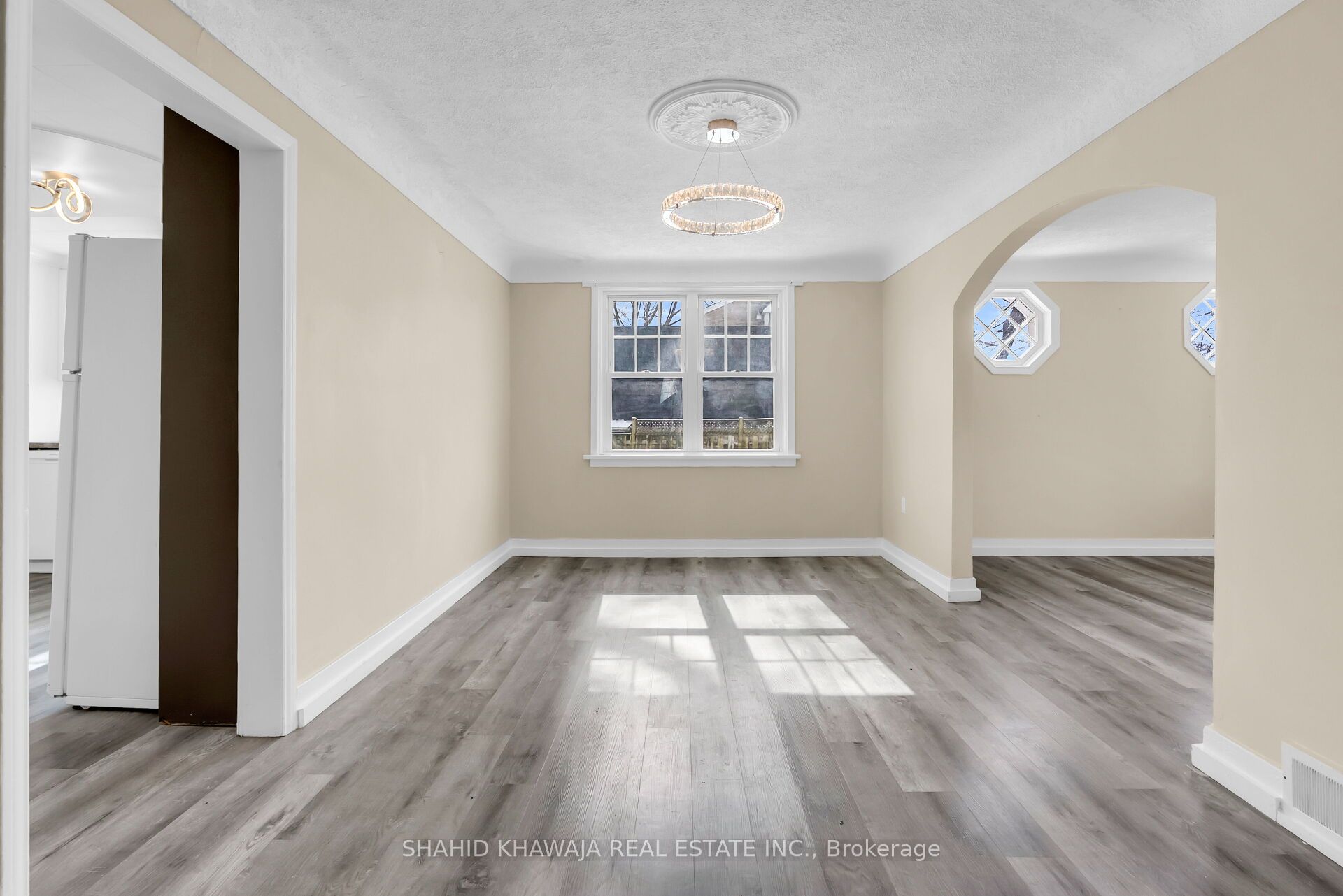 22 Lyons Avenue Property Photo 10