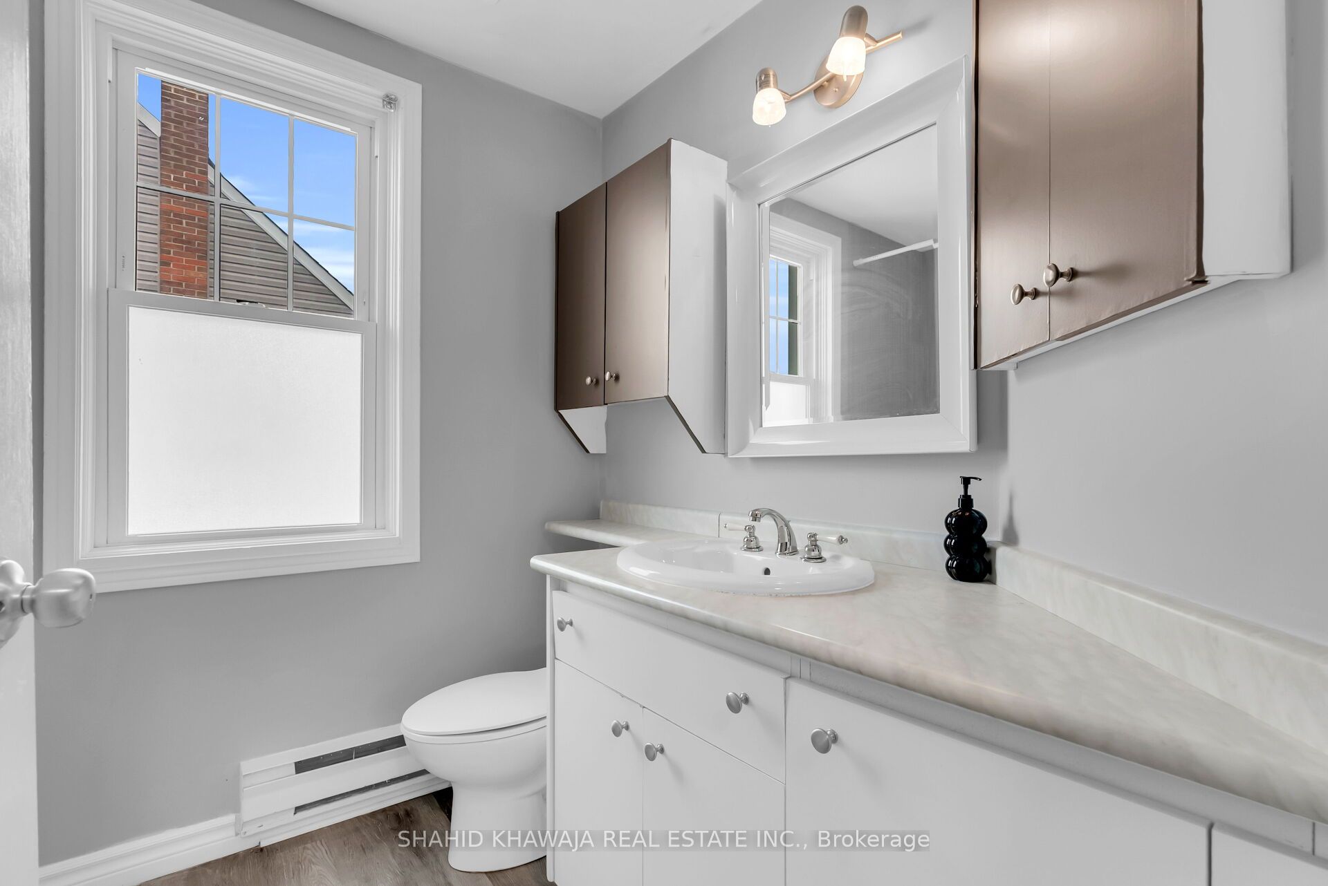 22 Lyons Avenue Property Photo 17