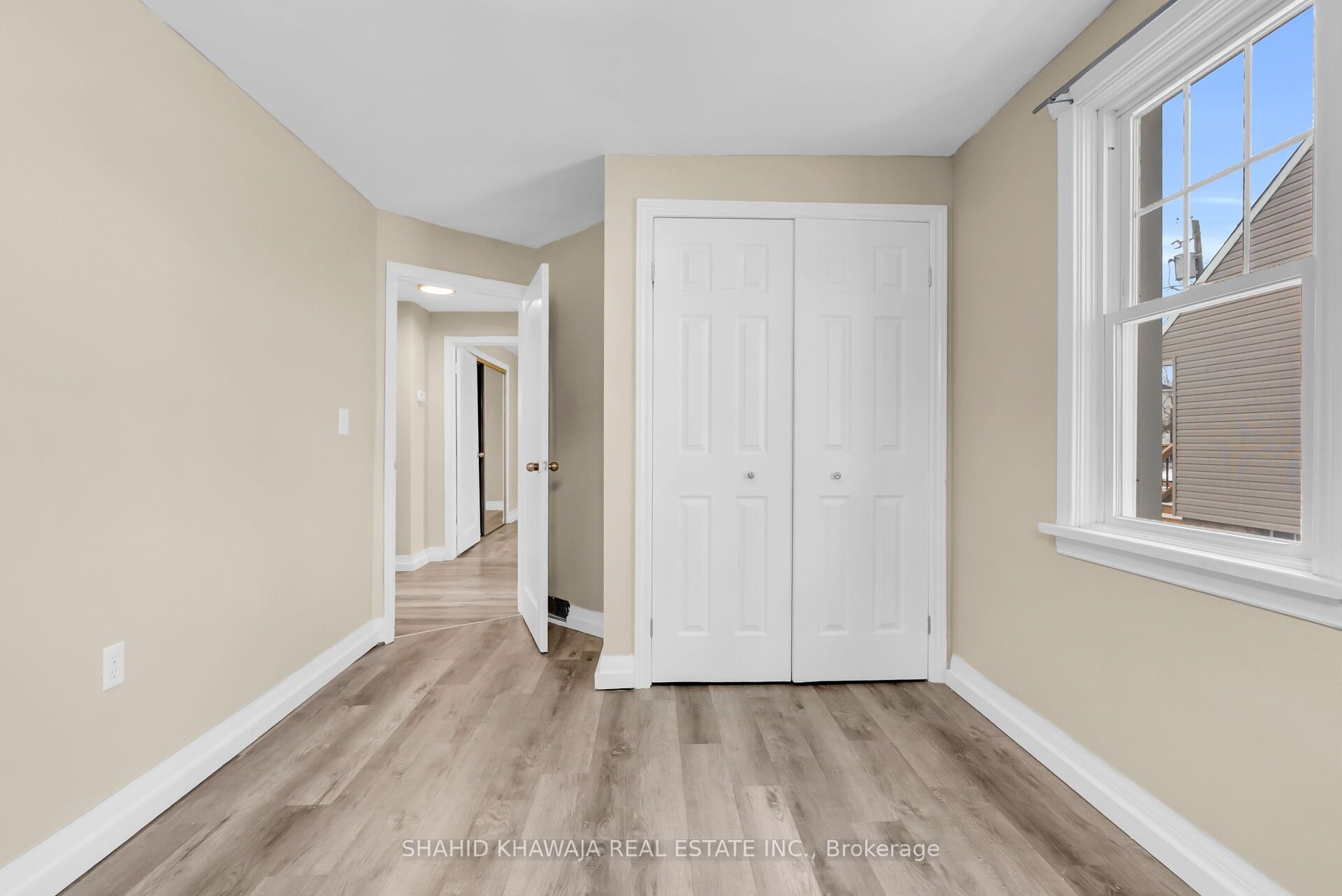 22 Lyons Avenue Property Photo 19