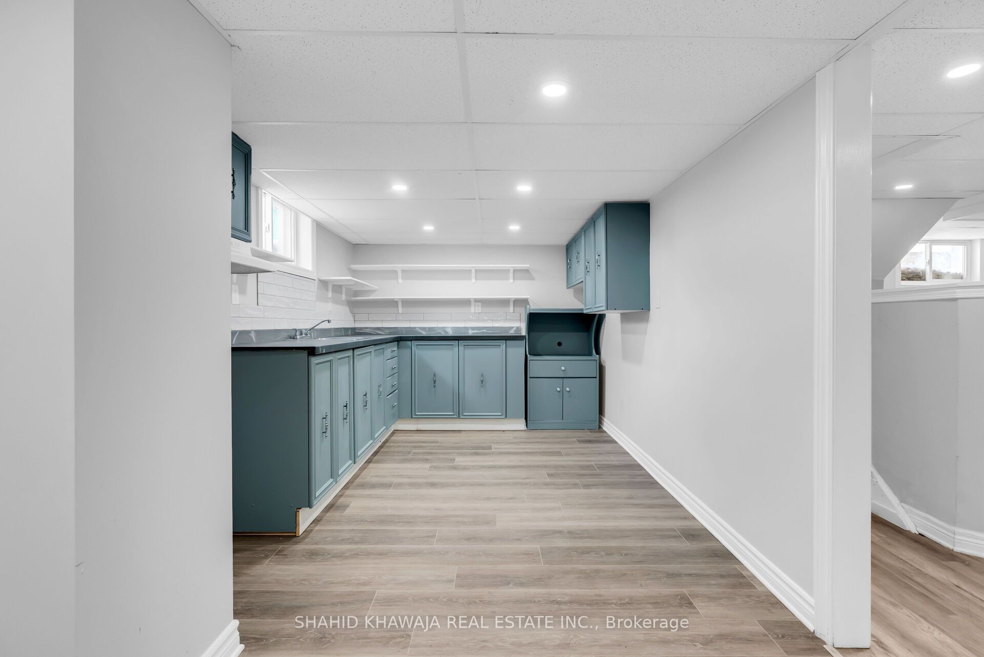 22 Lyons Avenue Property Photo 23