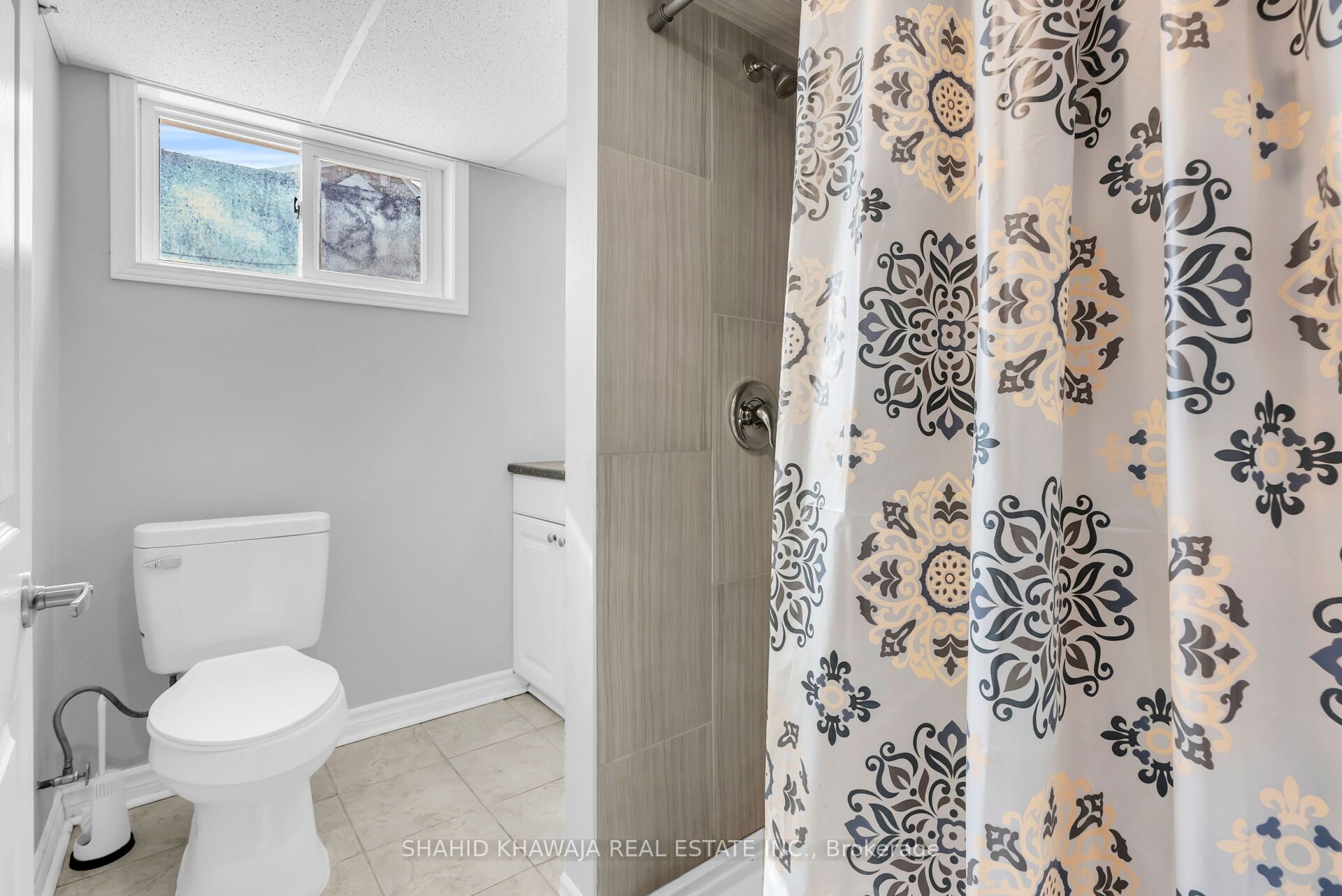 22 Lyons Avenue Property Photo 29