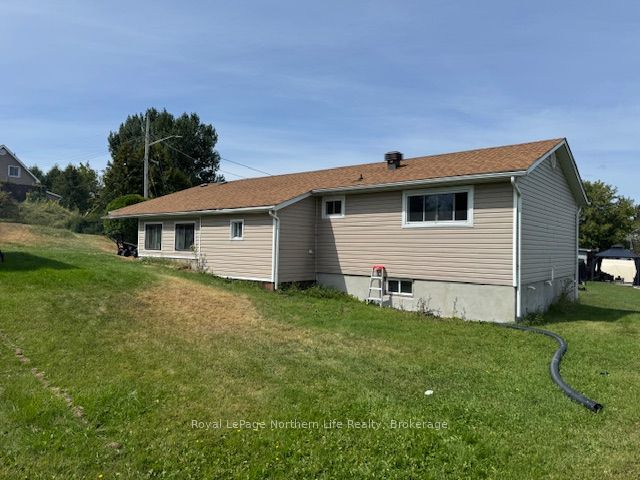1 Anderson Street Property Photo 19