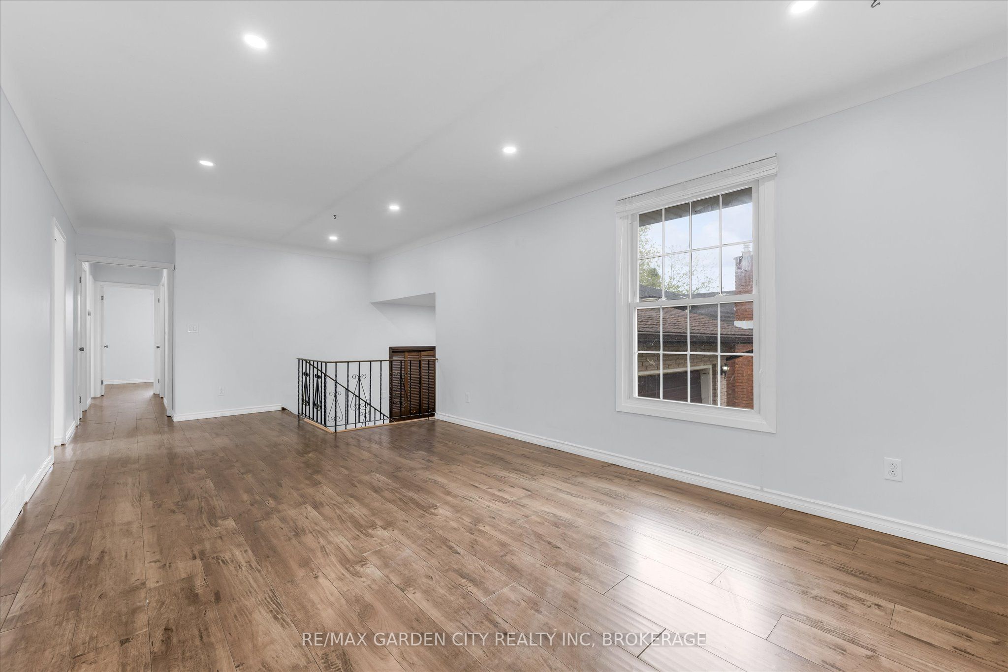 82 Linwell Road Property Photo 8