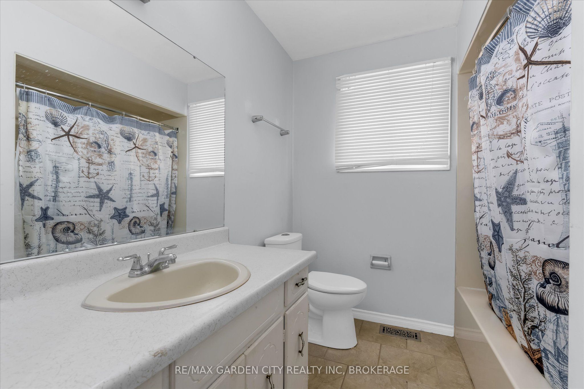 82 Linwell Road Property Photo 13