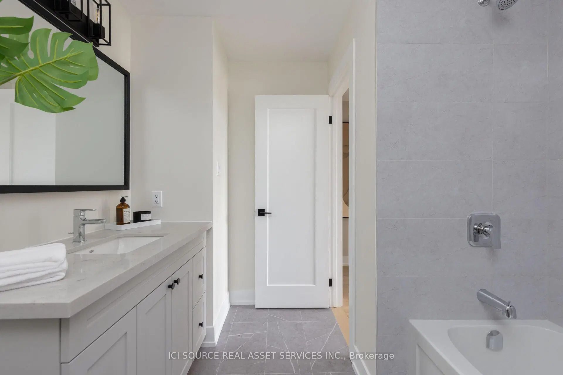 4061-2 Fracchioni Drive Property Photo 26