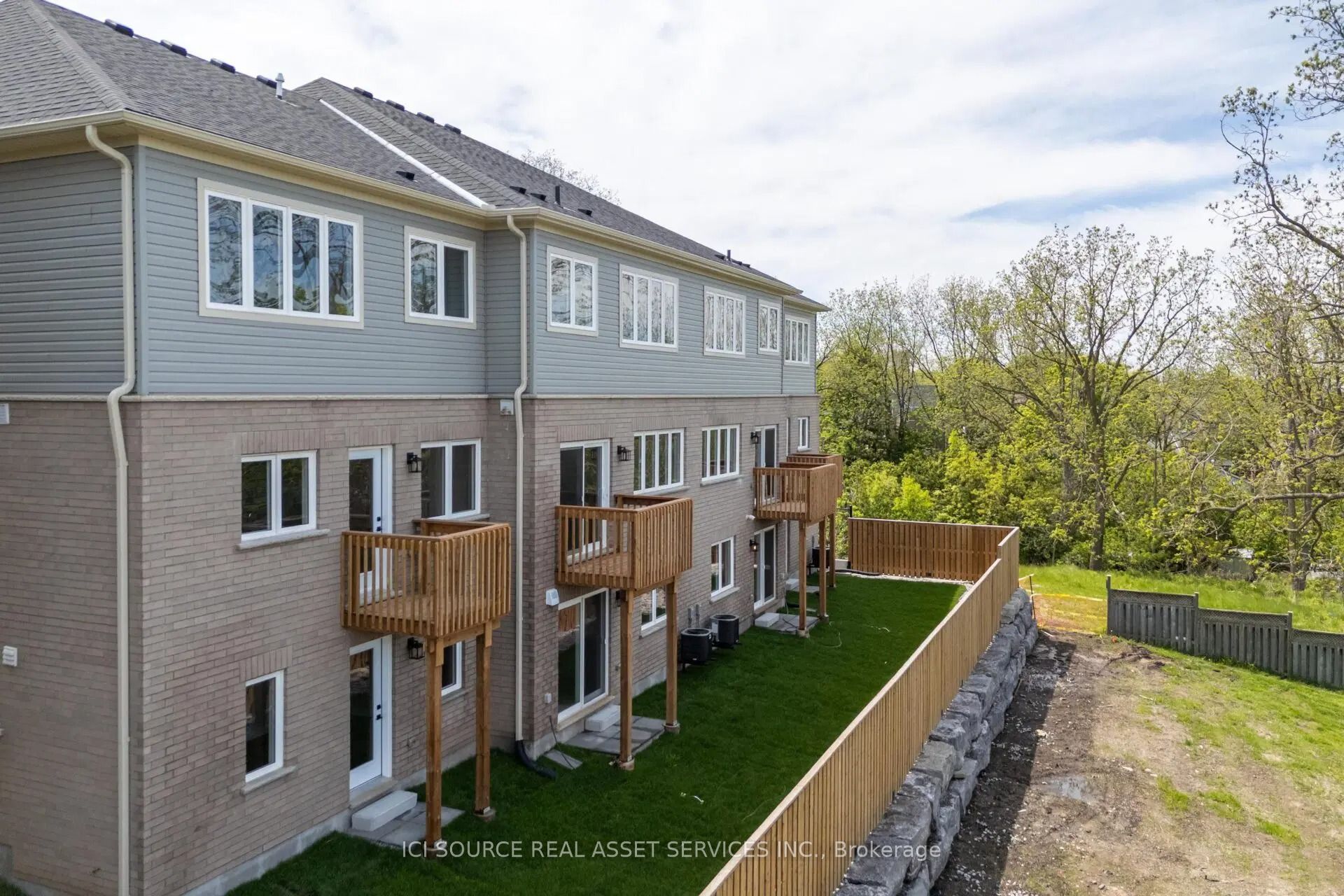 4061-2 Fracchioni Drive Property Photo 32