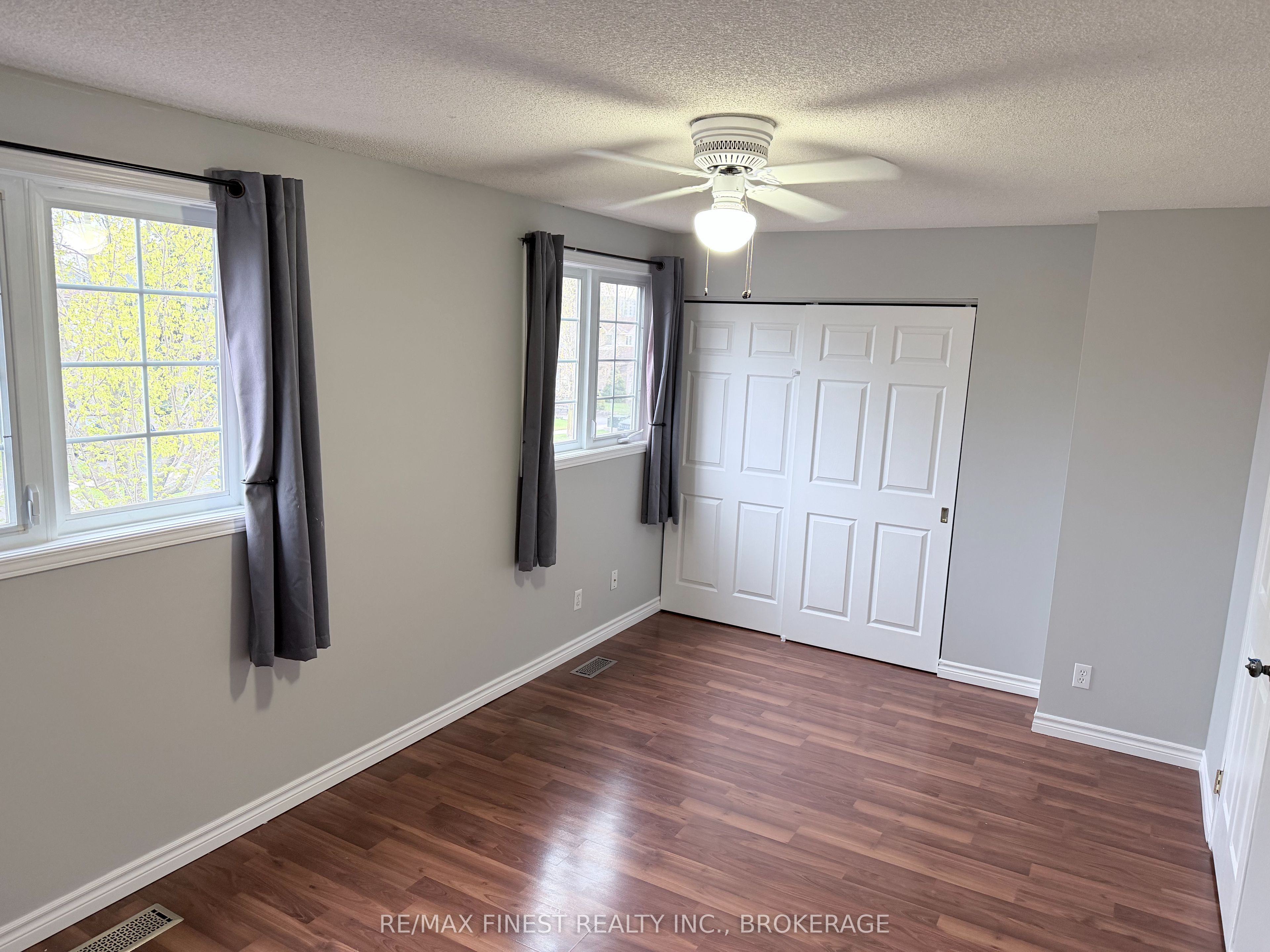 936 Killarney Crescent Property Photo 11