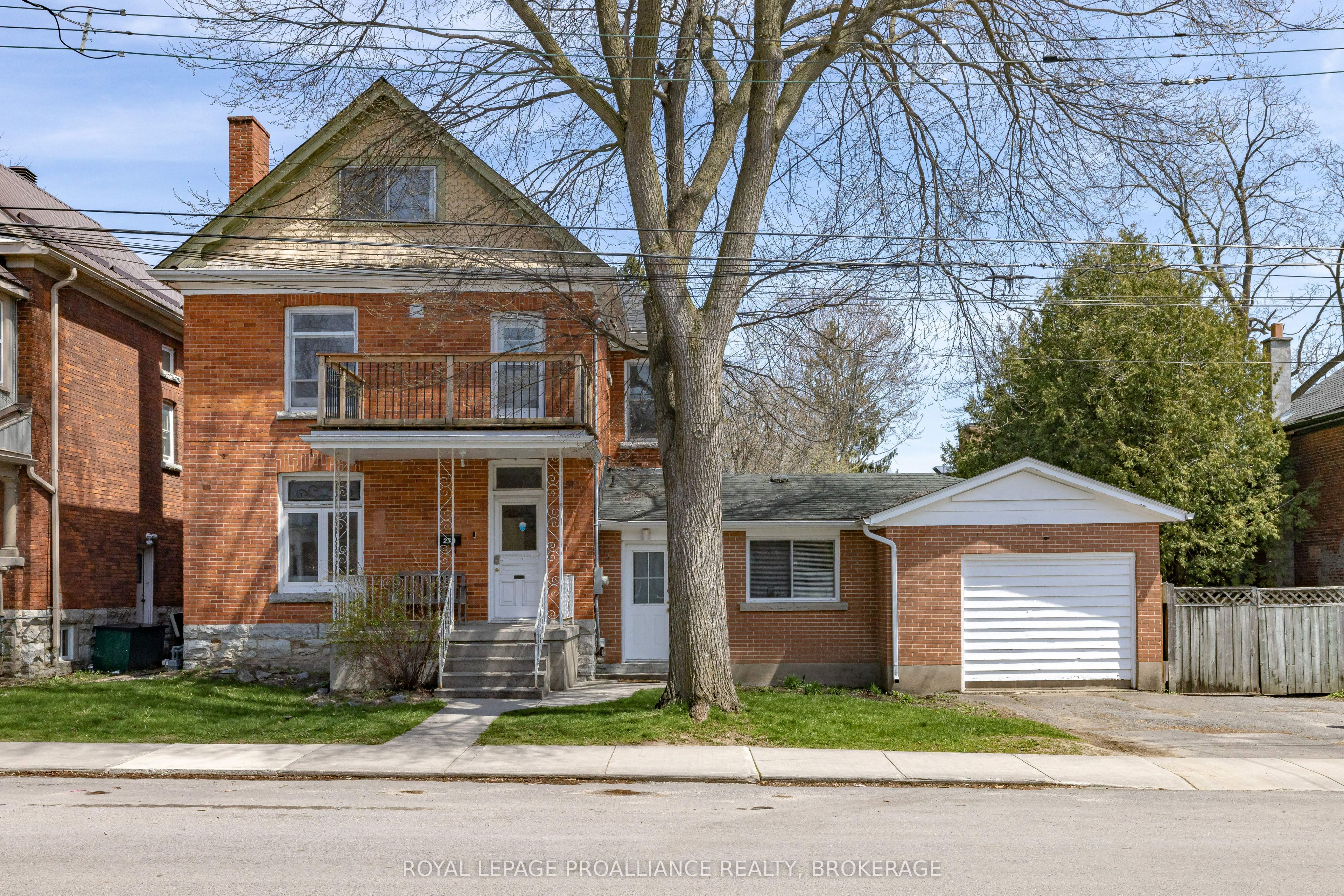 279 Frontenac Street Property Photo 2