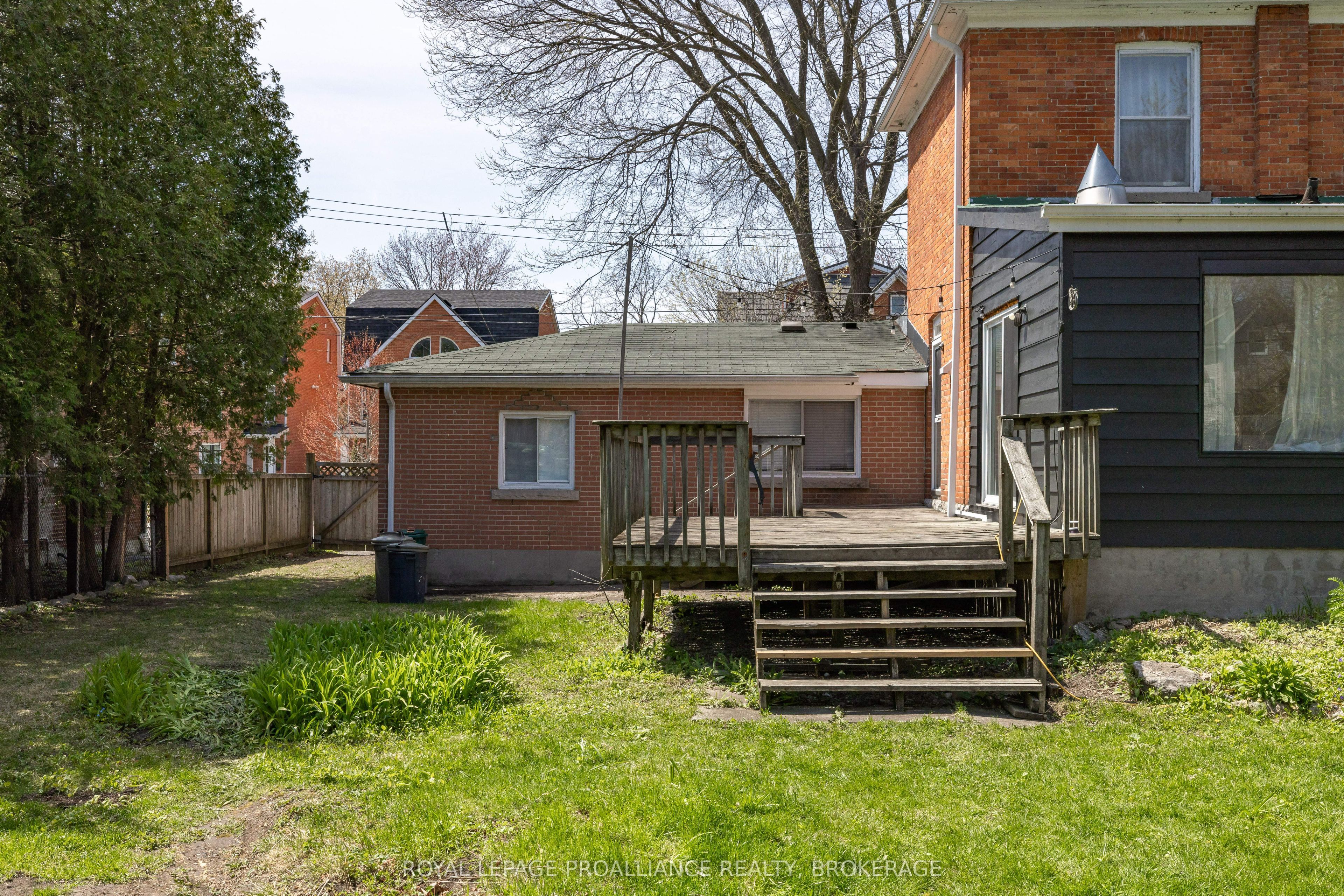 279 Frontenac Street Property Photo 41