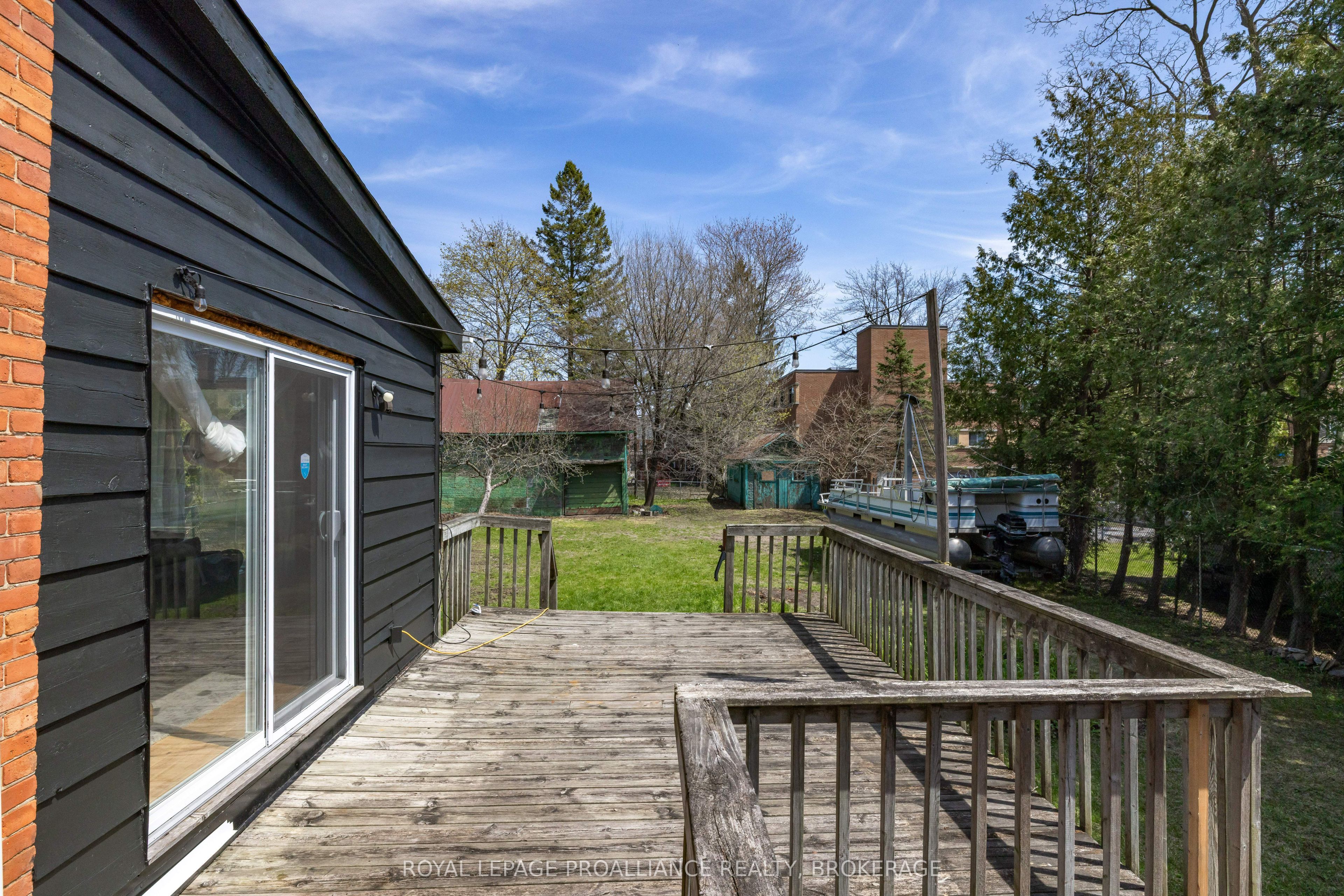 279 Frontenac Street Property Photo 42