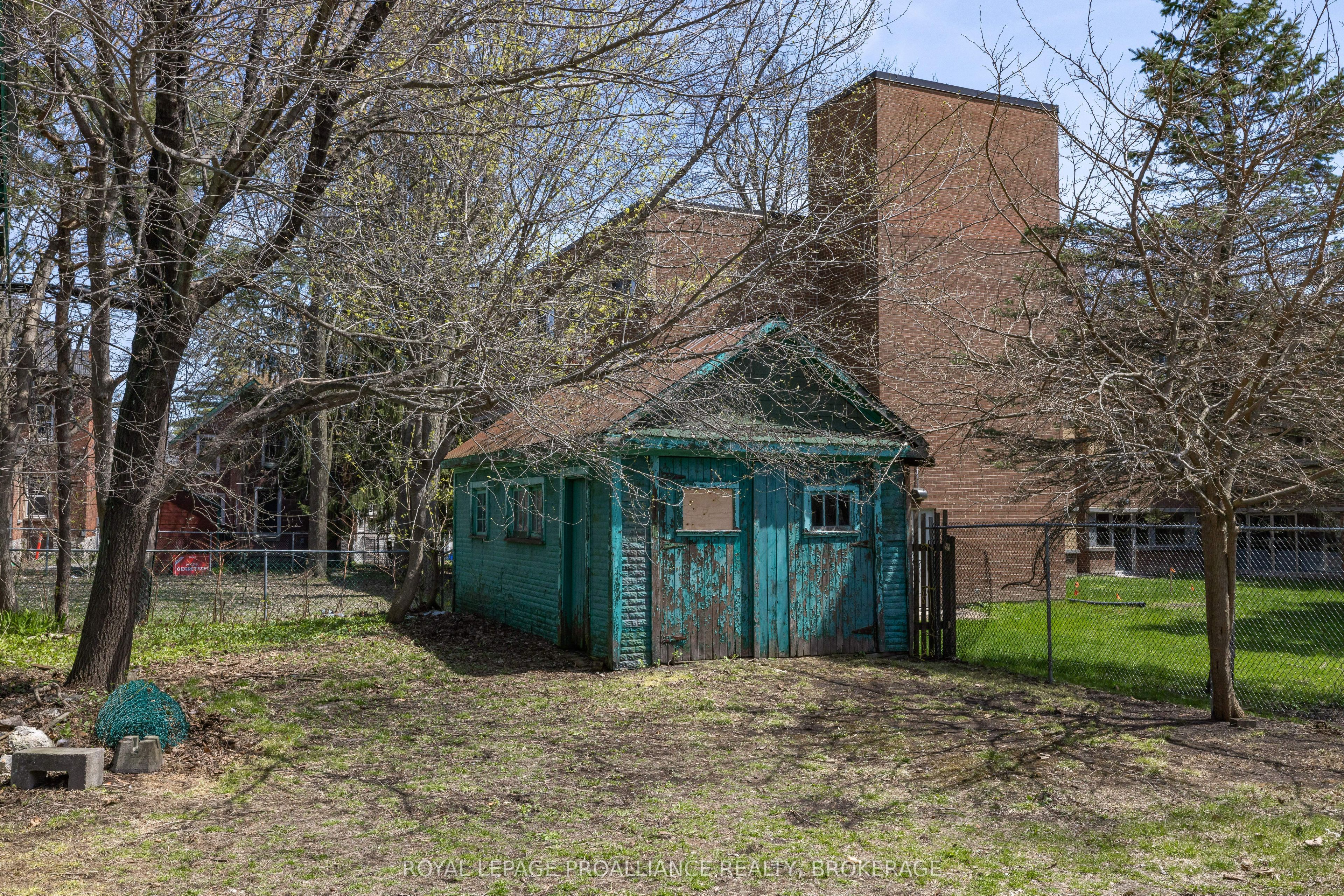 279 Frontenac Street Property Photo 46