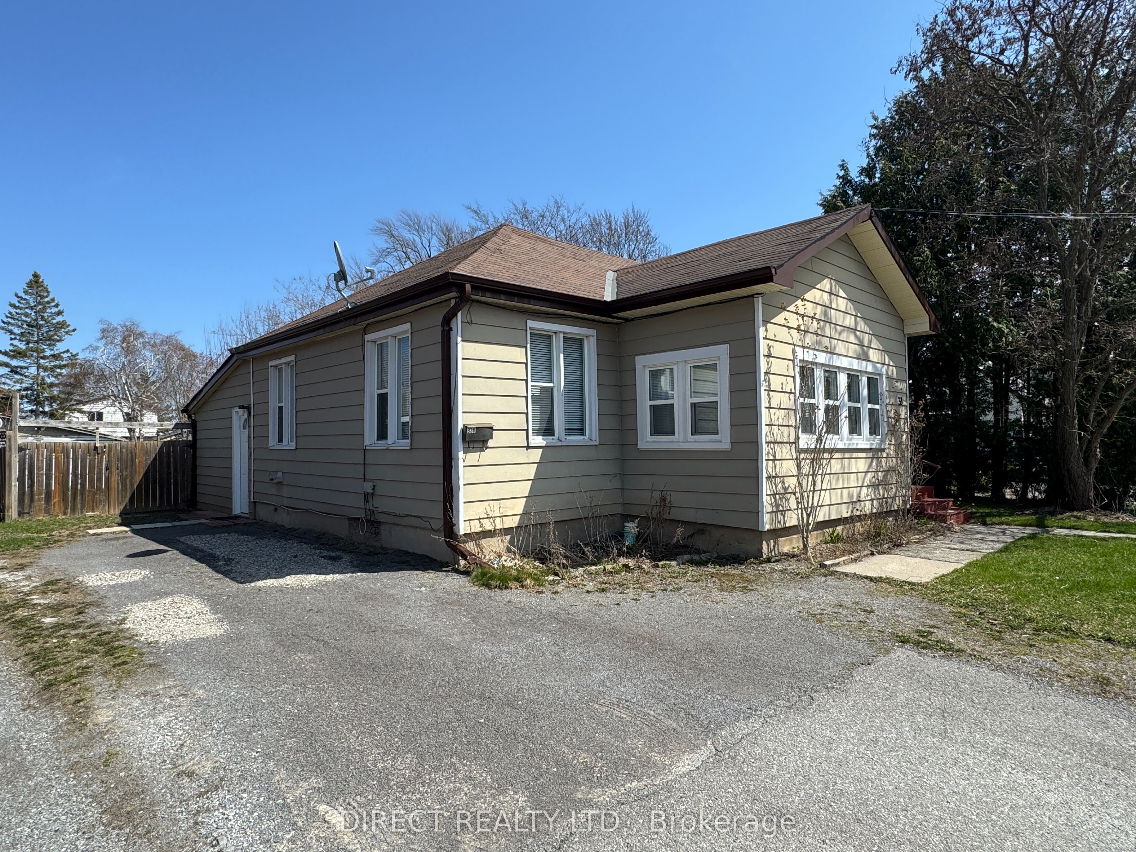 33 Sinclair Street Property Photo 6