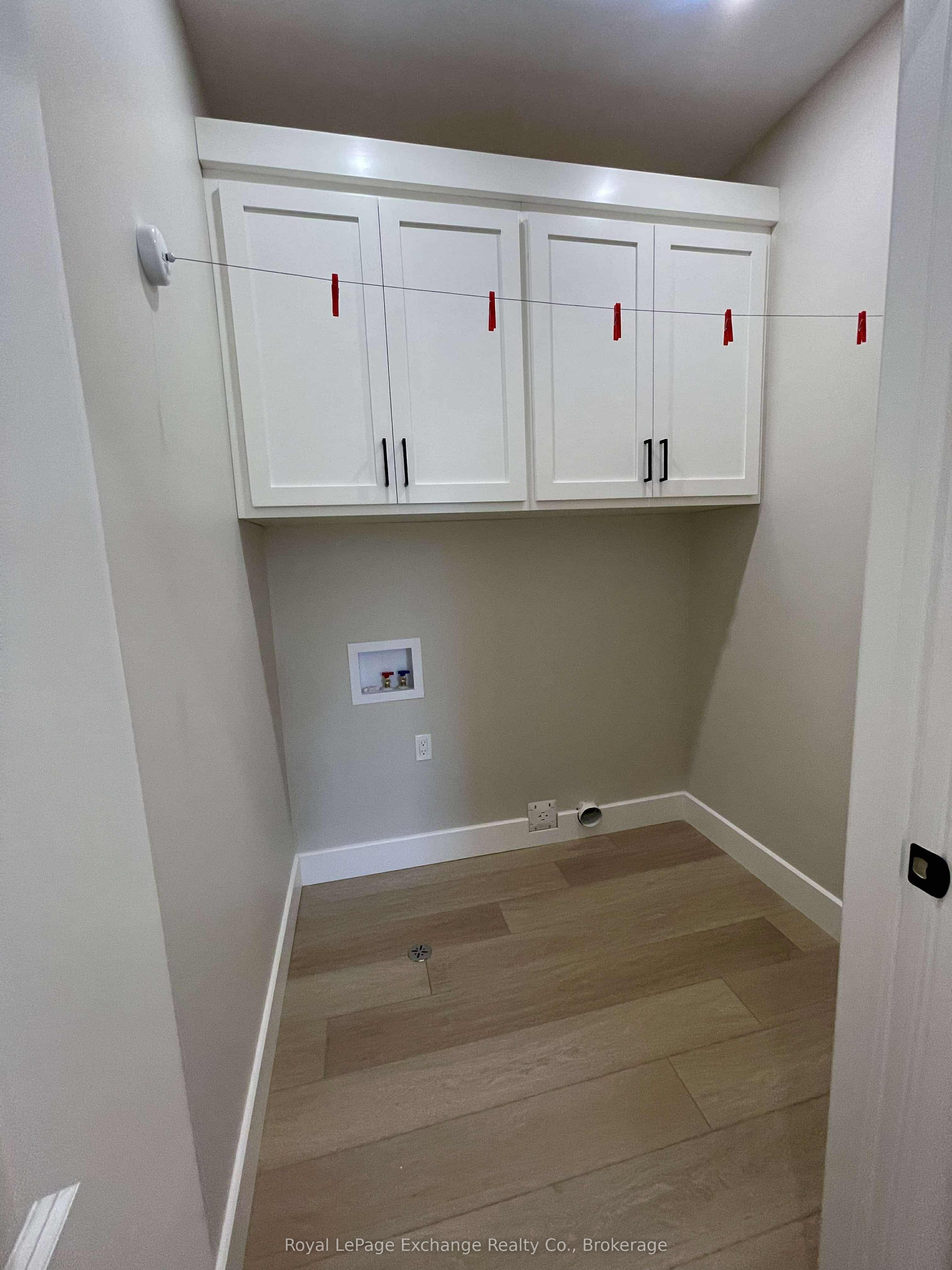 20 Mercedes Crescent Property Photo 13