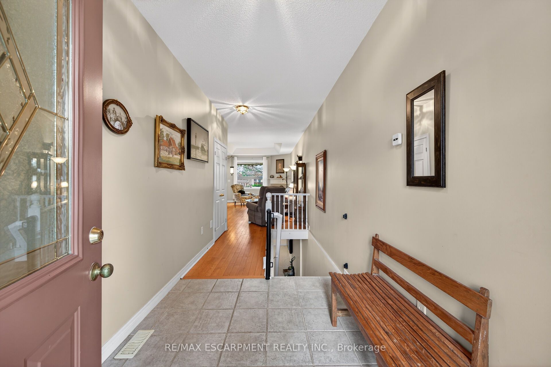 59 Riveroaks Drive Property Photo 3