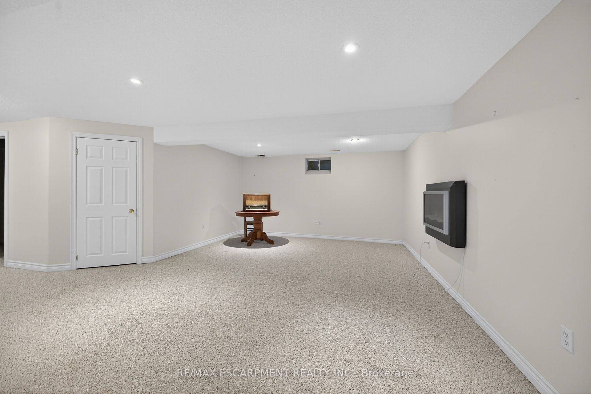59 Riveroaks Drive Property Photo 24