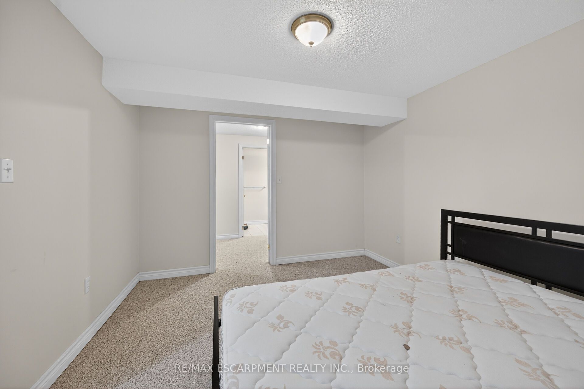 59 Riveroaks Drive Property Photo 28