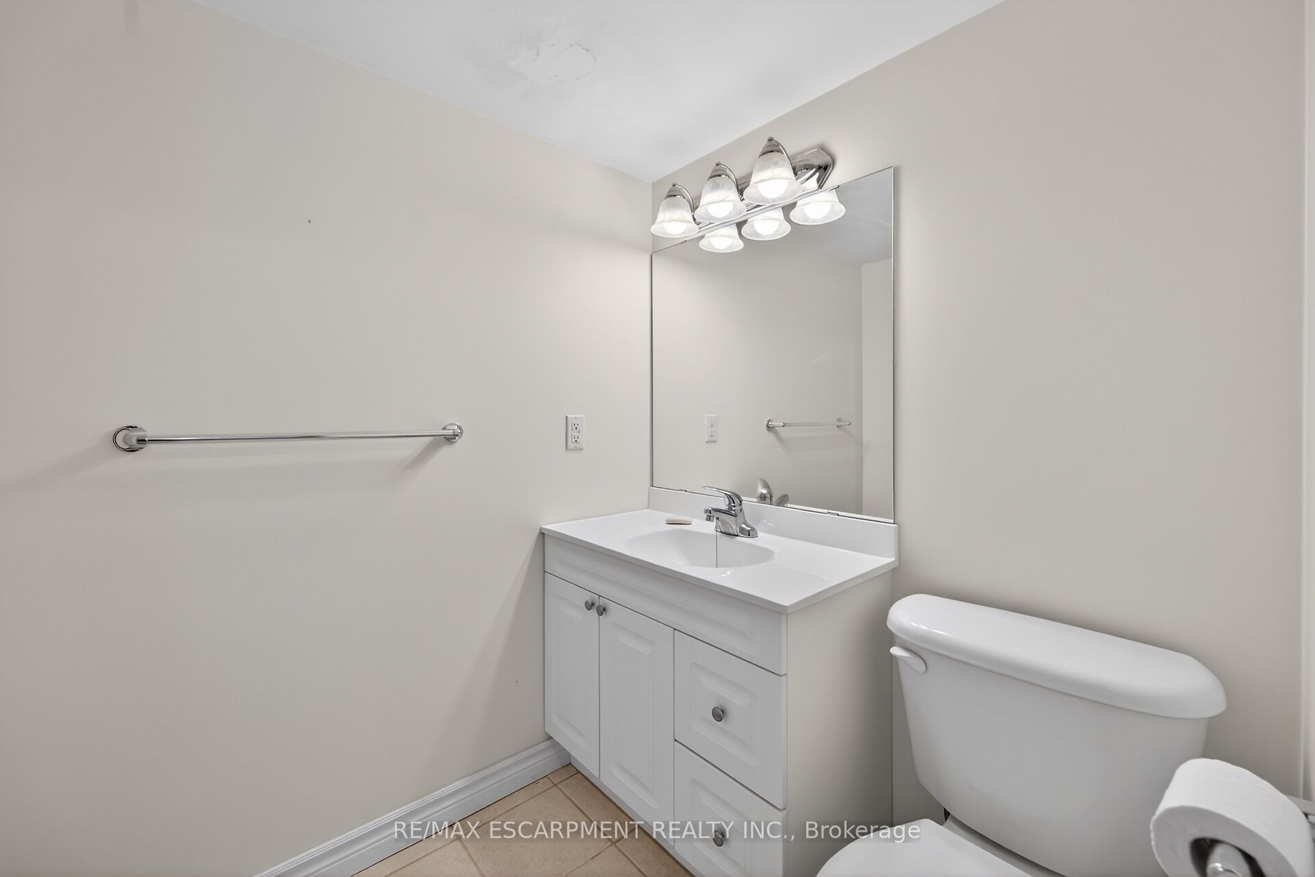59 Riveroaks Drive Property Photo 29