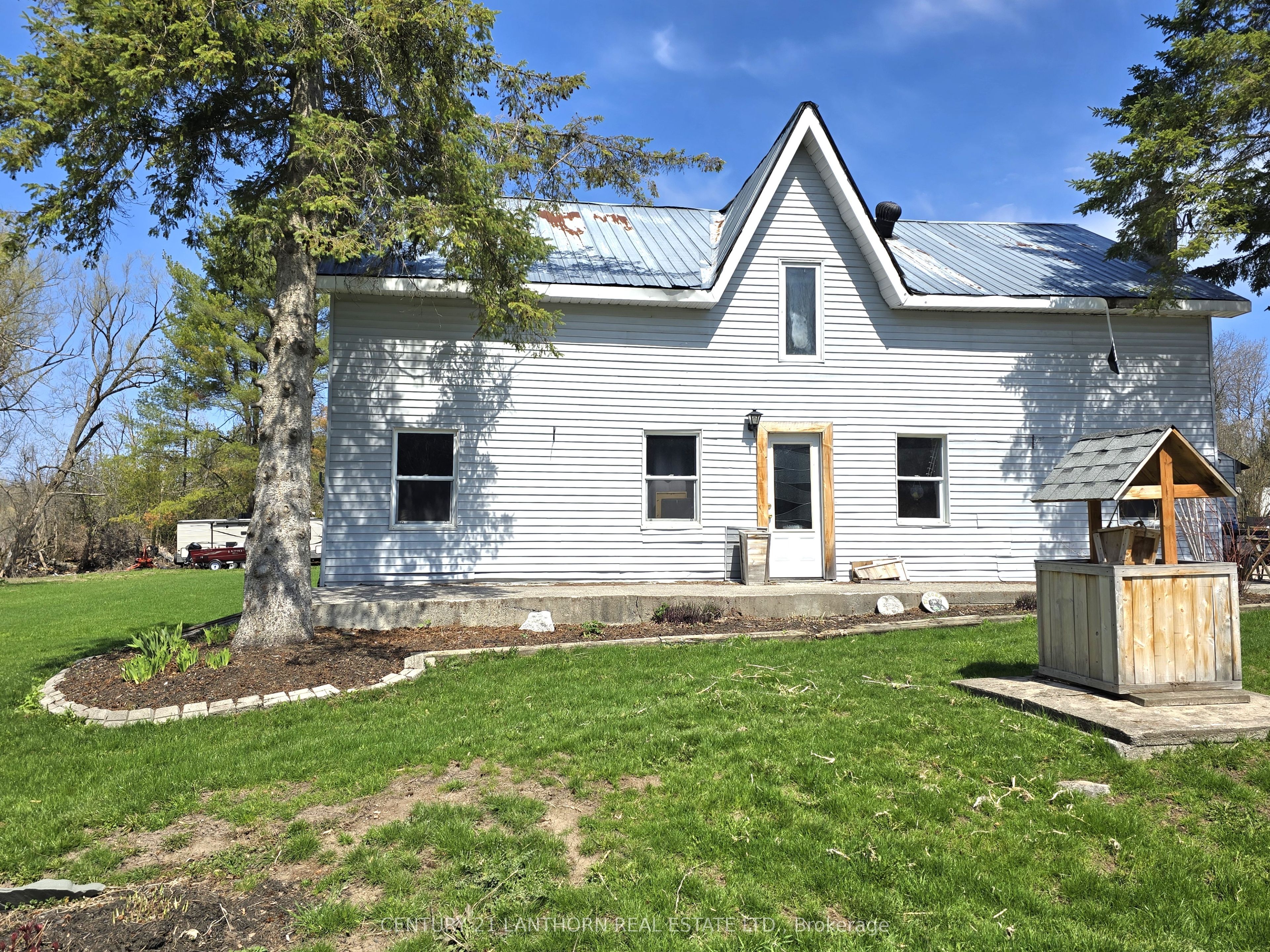 476 Smith Road Property Photo 1