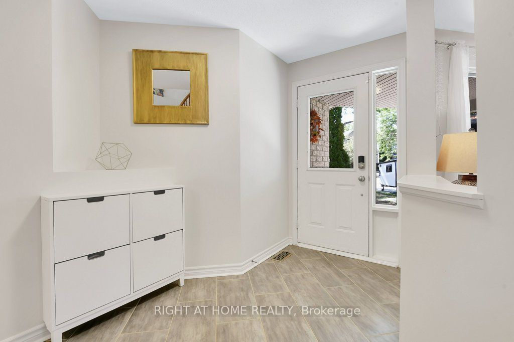 33 Spur Avenue Property Photo 2